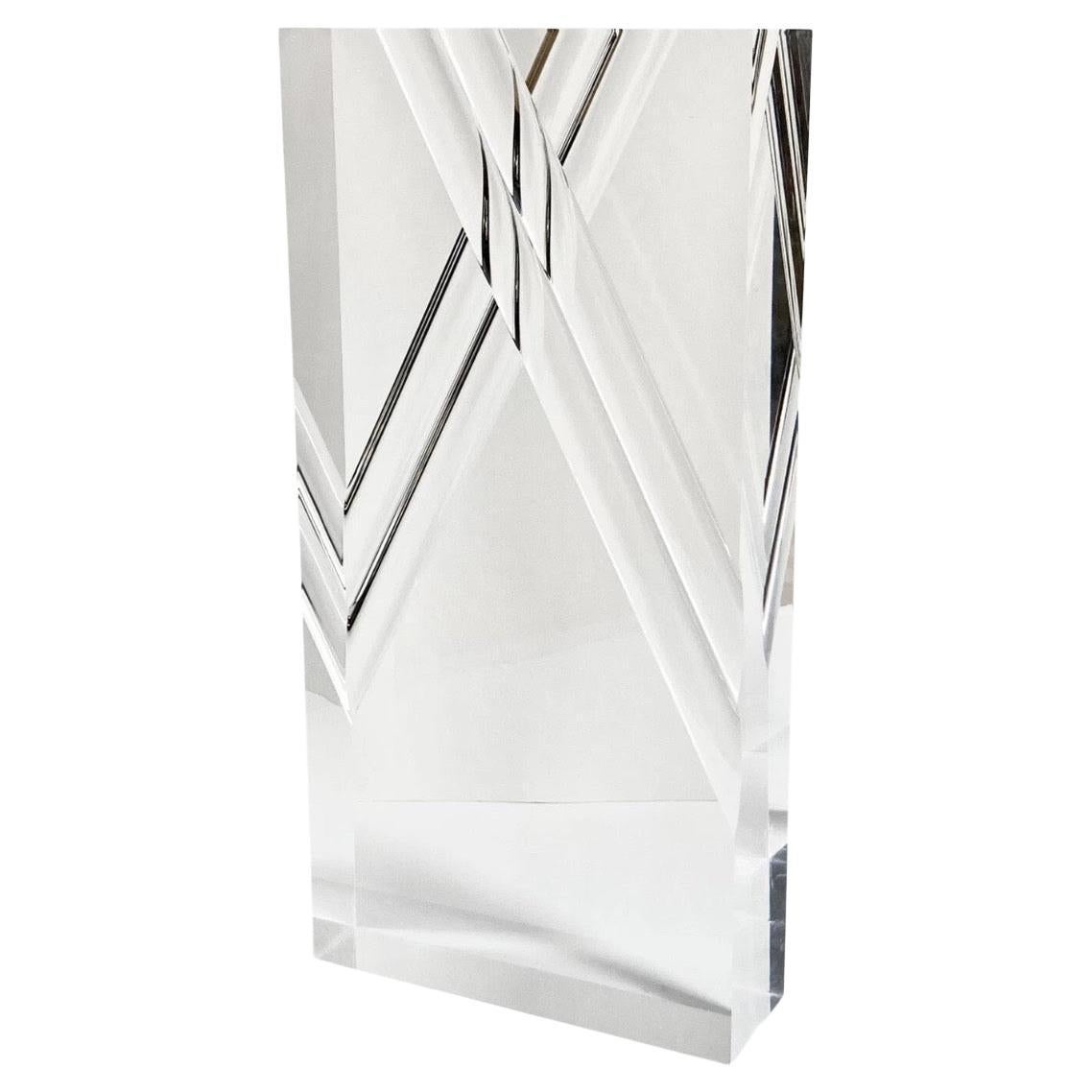 Grande scultura modernista a forma di prisma in lucite di Alessio Tasca