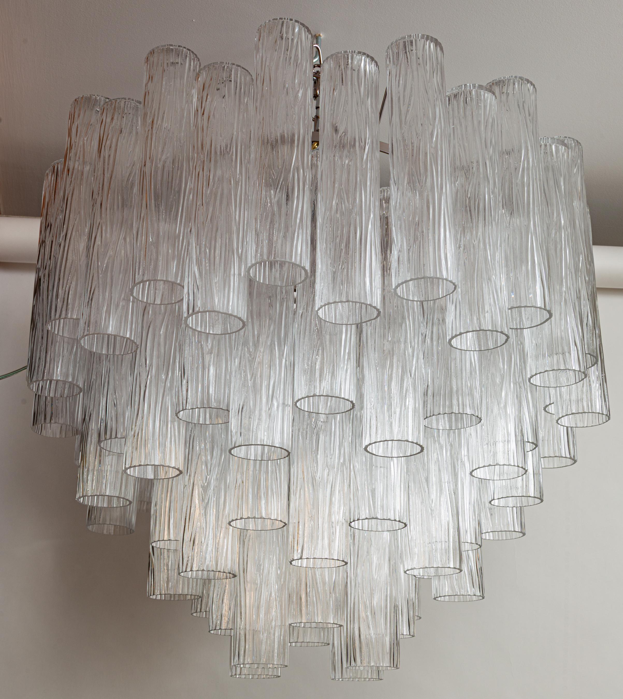 Vetro soffiato Grande lampadario modernista di Murano a quattro piani in cristallo trasparente, contemporaneo in vendita