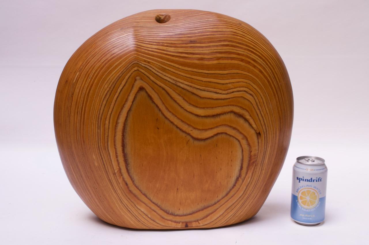 Large Modernist Organic-Form Hardwood Vase by Dick Shanley In Good Condition For Sale In Brooklyn, NY