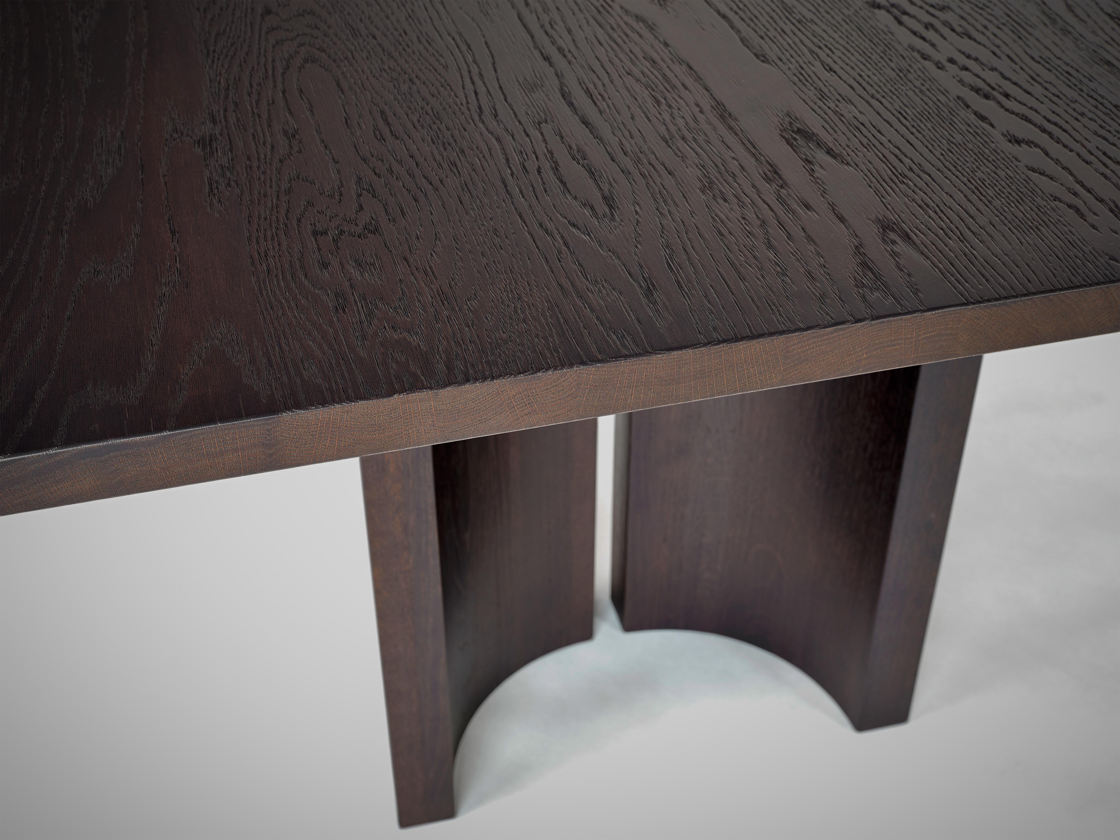 XXIe siècle et contemporain Grande table de salle à manger ovale moderniste - Chêne européen massif Warm Brown - Aperta en vente
