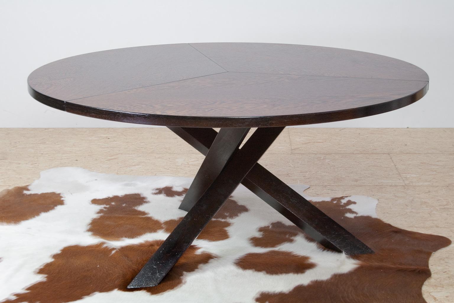 Mid-20th Century Large Modernist Round Wengé and Oak Tripod Dining Table by Martin Visser