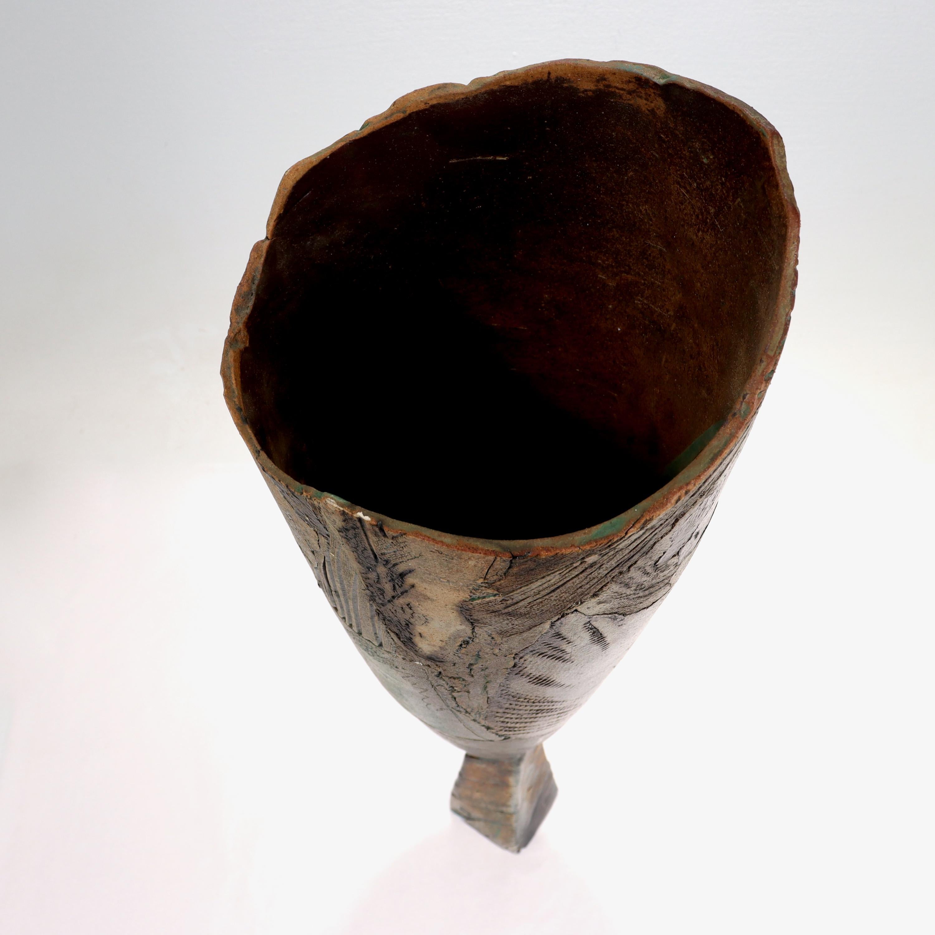 Grand vase en poterie d'art moderniste signé par Rafael Saifulin en vente 4