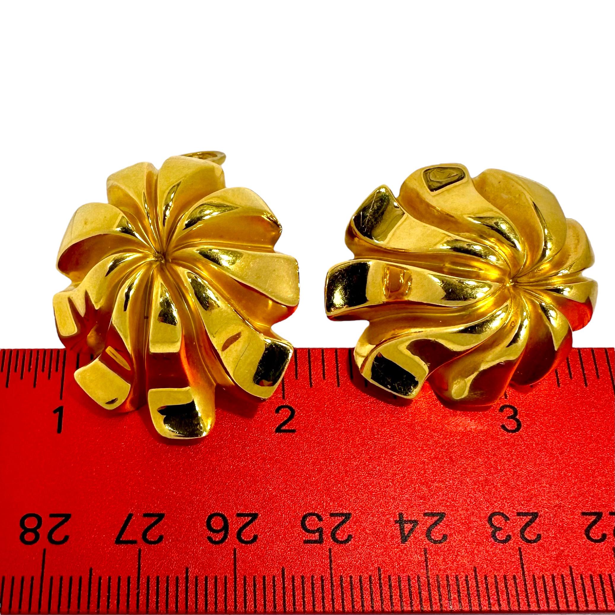 Large Modernist Style, Floral Motif, Tiffany & Co. 18k Yellow Gold Earrings  For Sale 6