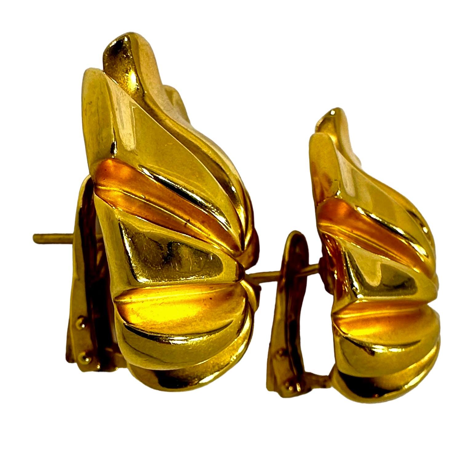 Tiffany & Co. Boucles d'oreilles en or jaune 18 carats de style moderniste, motif floral  en vente 2