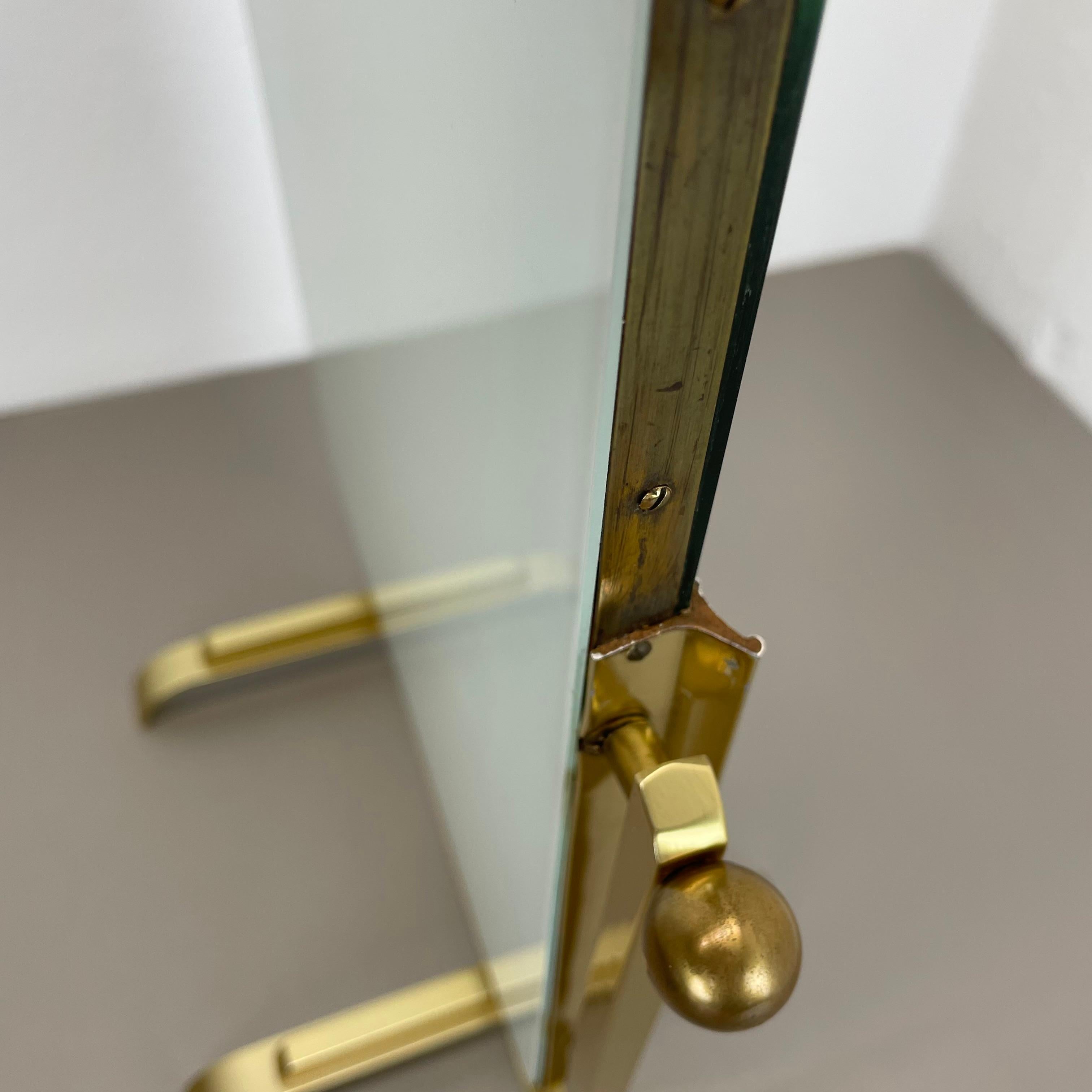 Large Modernist Table Mirror Vereinigte Werkstätten München attrib. Germany 1950 For Sale 9