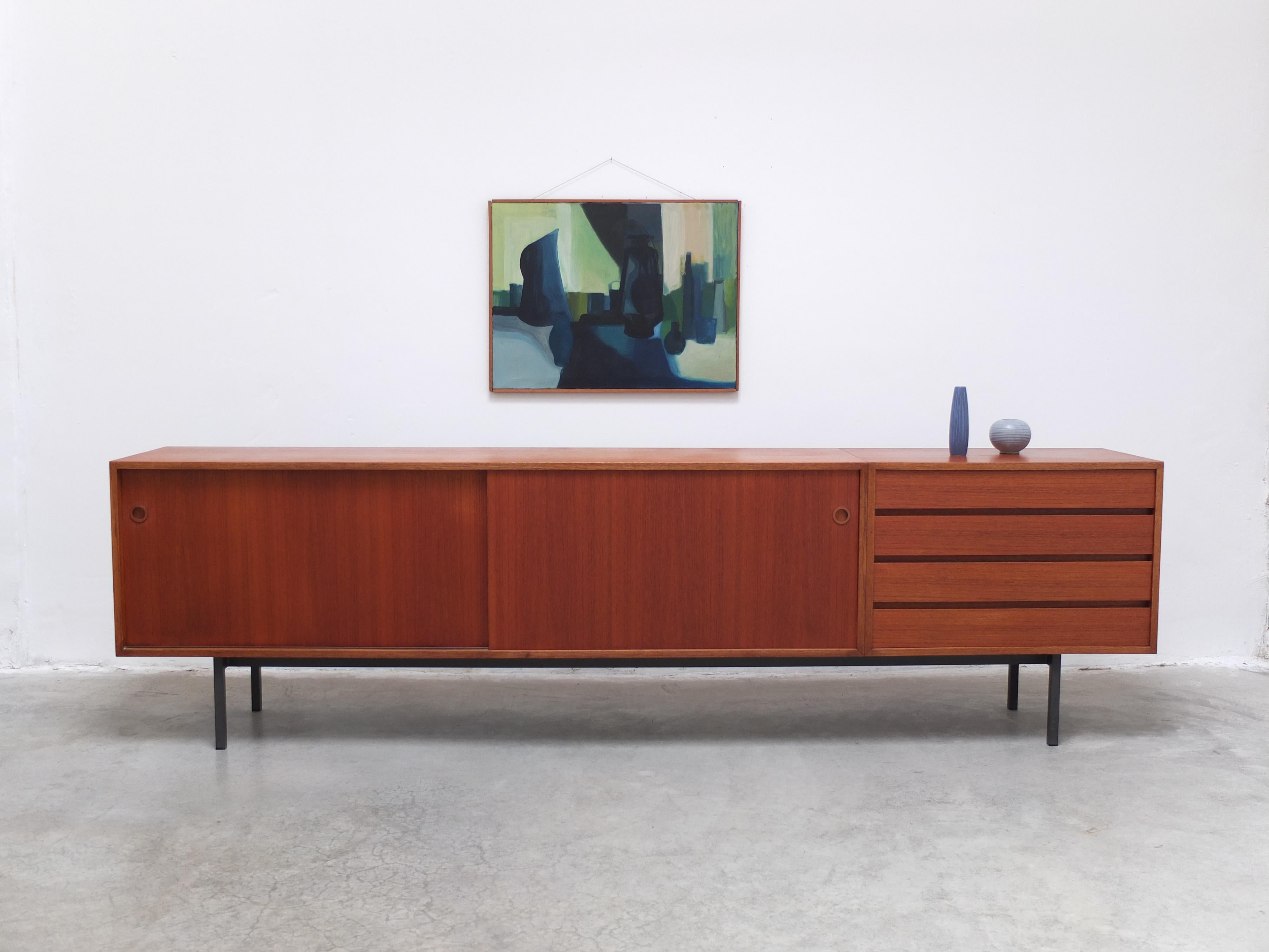 Großes modernistisches Teakholz-Sideboard von Walter Wirz für Wilhelm Renz, 1961 im Angebot 11