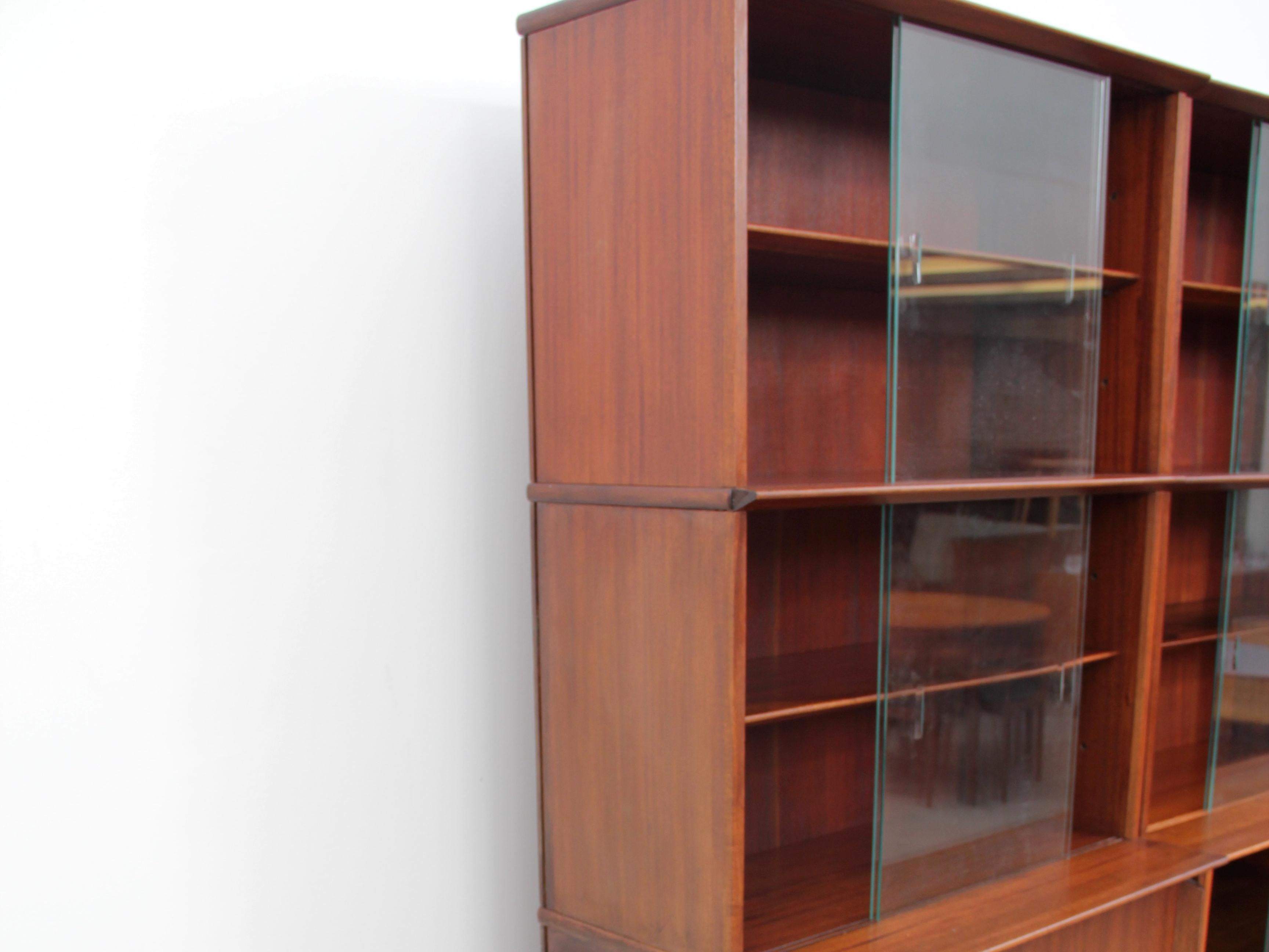 Mid-20th Century Large Modular Bookshelve Model Oscar