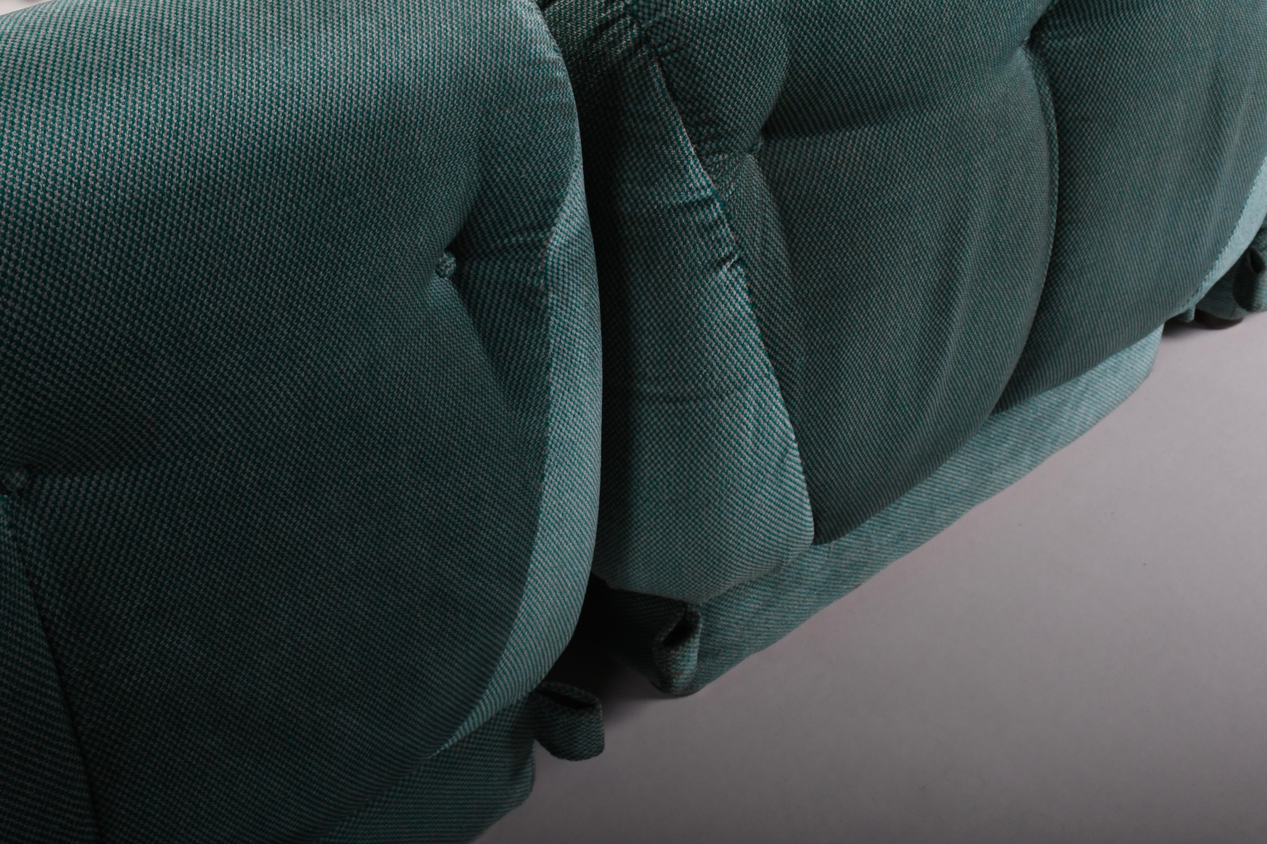Large Modular Sectional ‘Nuvolone’ Sofa by Rino Maturi in Green Fabric, 1970s For Sale 4