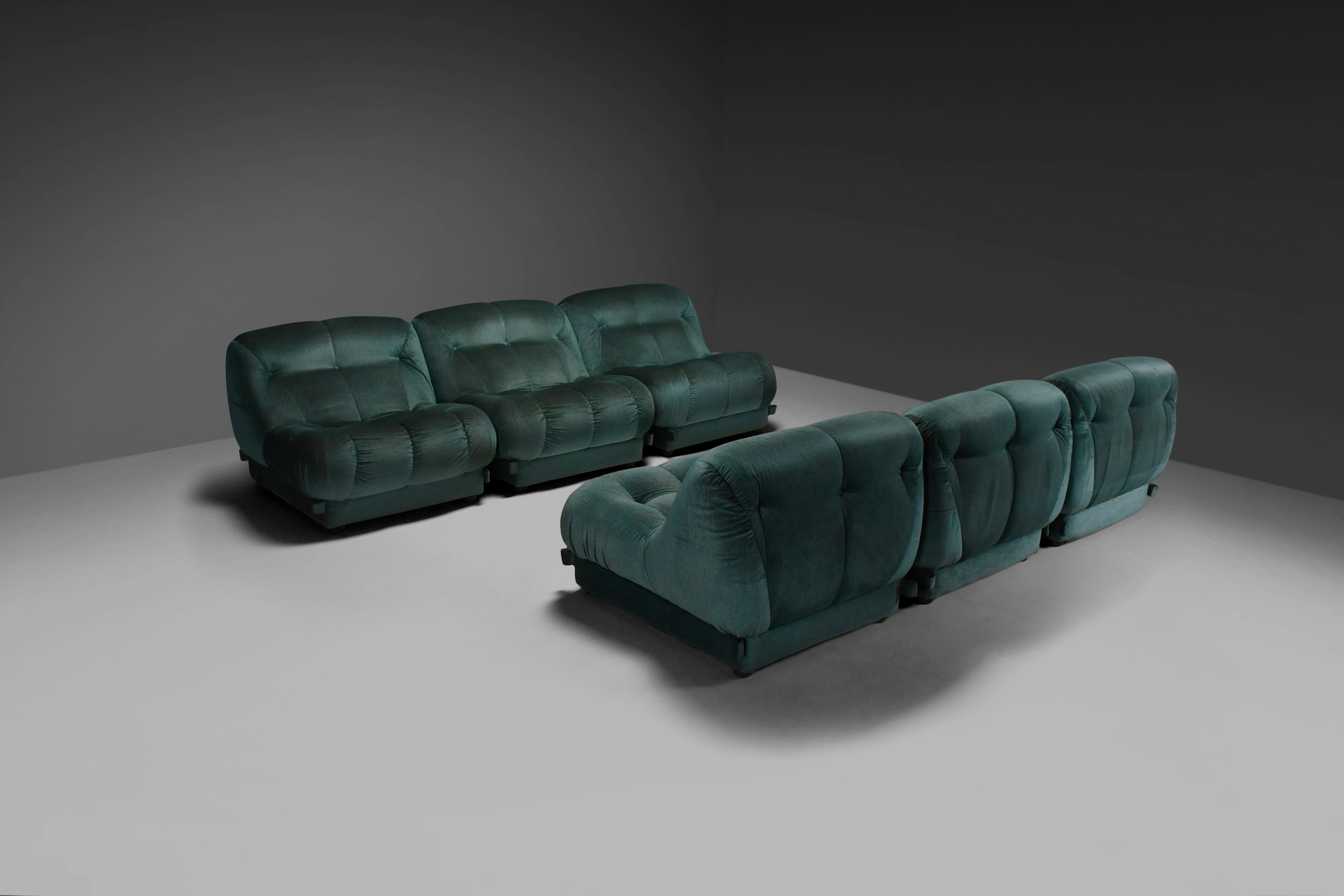Italian Large Modular Sectional ‘Nuvolone’ Sofa by Rino Maturi in Green Fabric, 1970s For Sale