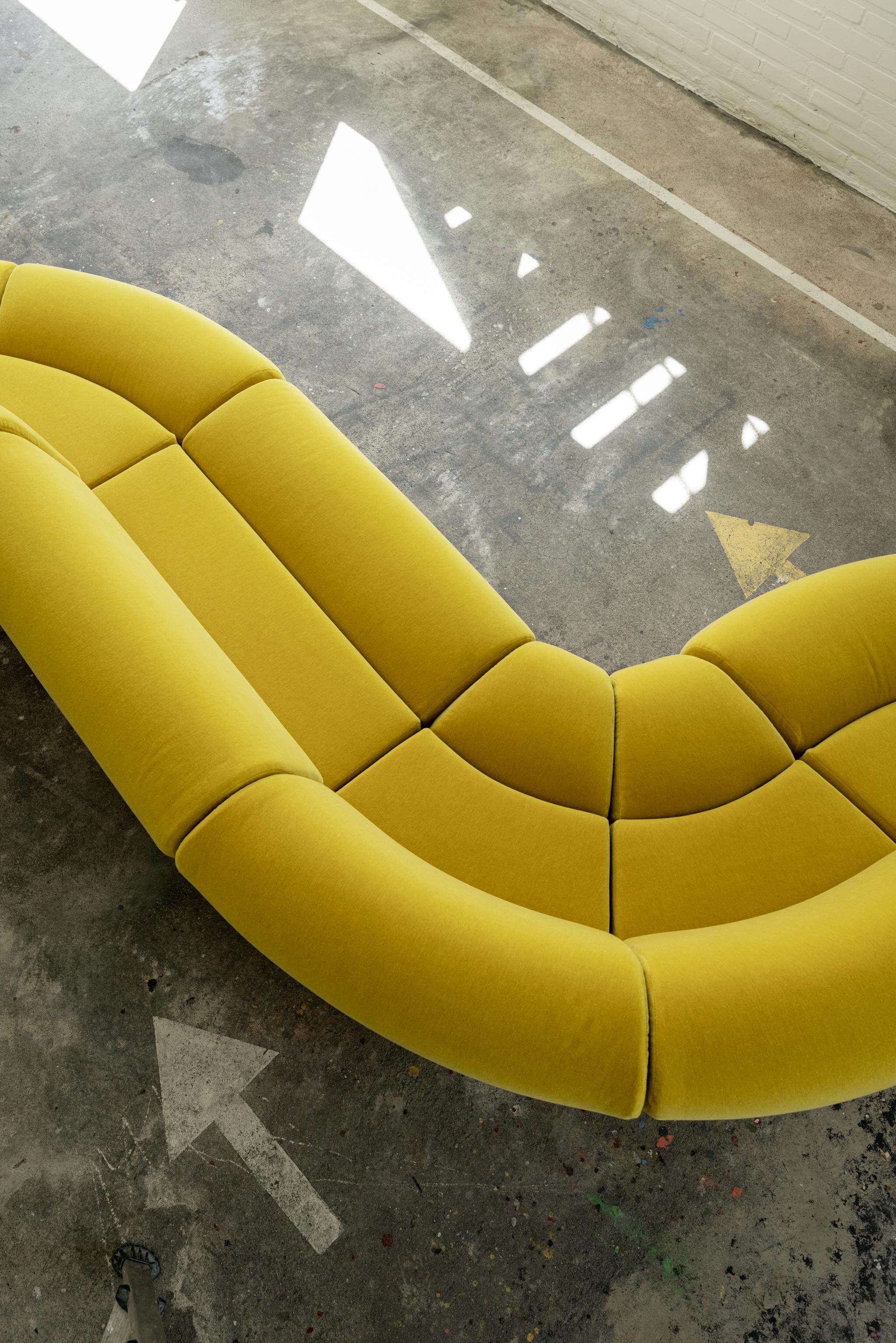 Großes modulares Sofa, hergestellt von Asko, Finnland, 1980er Jahre. Das Sofa besteht aus 7 Elementen, 2x 2 Sitzplätze, 2x Außenecke und 3x Innenecke. Diese Elemente  die es ermöglichen, eine spielerische Einrichtung zu schaffen, die in jeden Raum