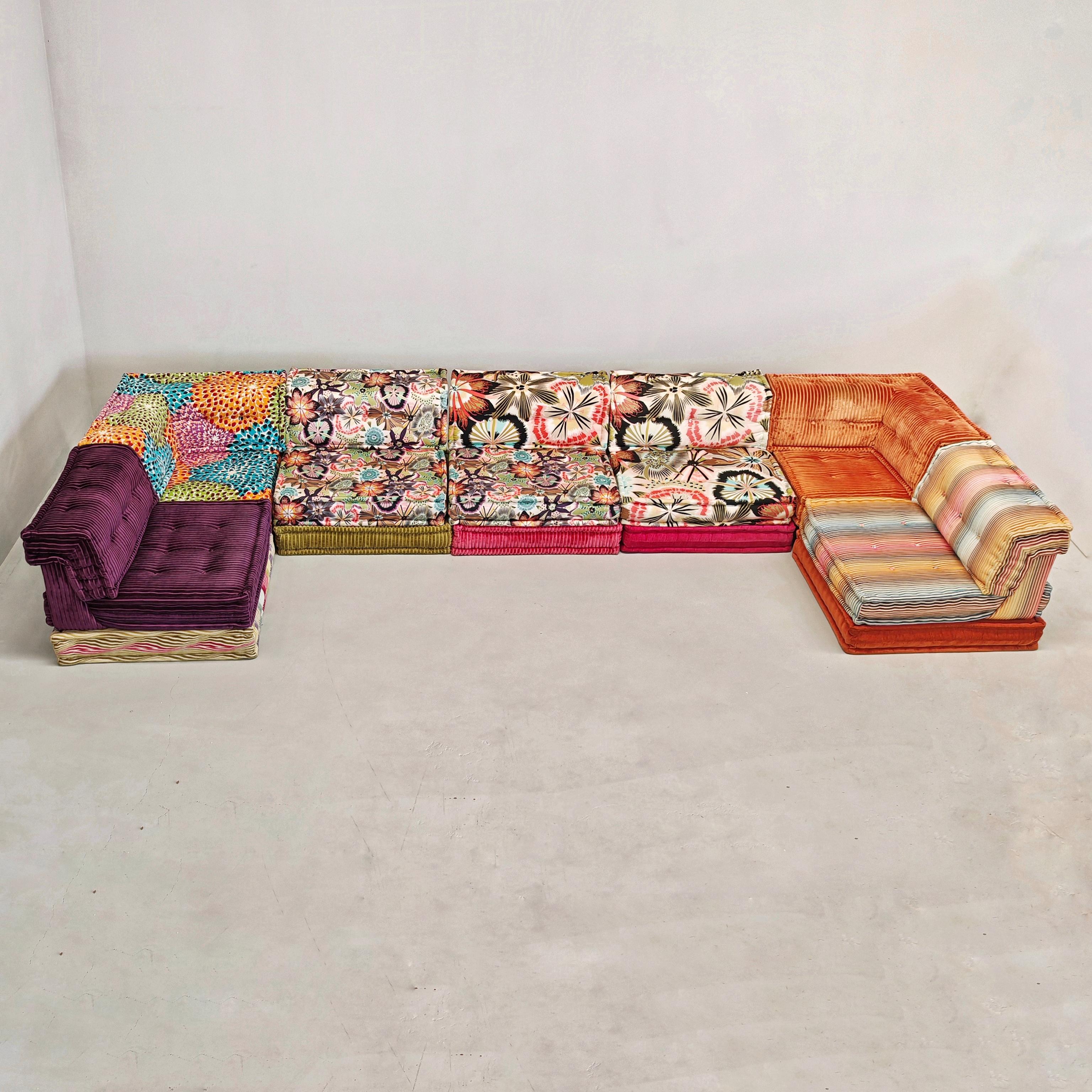 Large Modular Sofa Mah Jong di Roche Bobois 7 seats im Zustand „Hervorragend“ im Angebot in Milano, MI