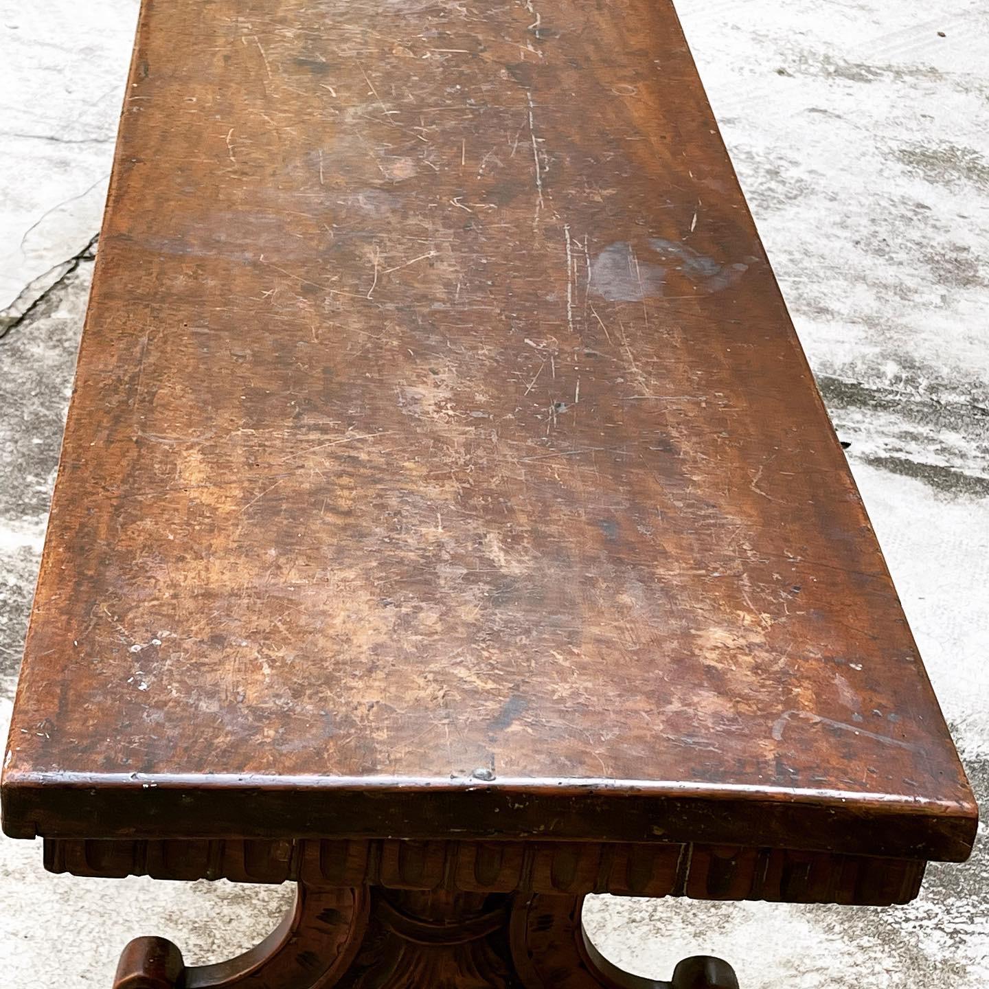 Large Monastery Table in Solid Walnut, 1700s 7