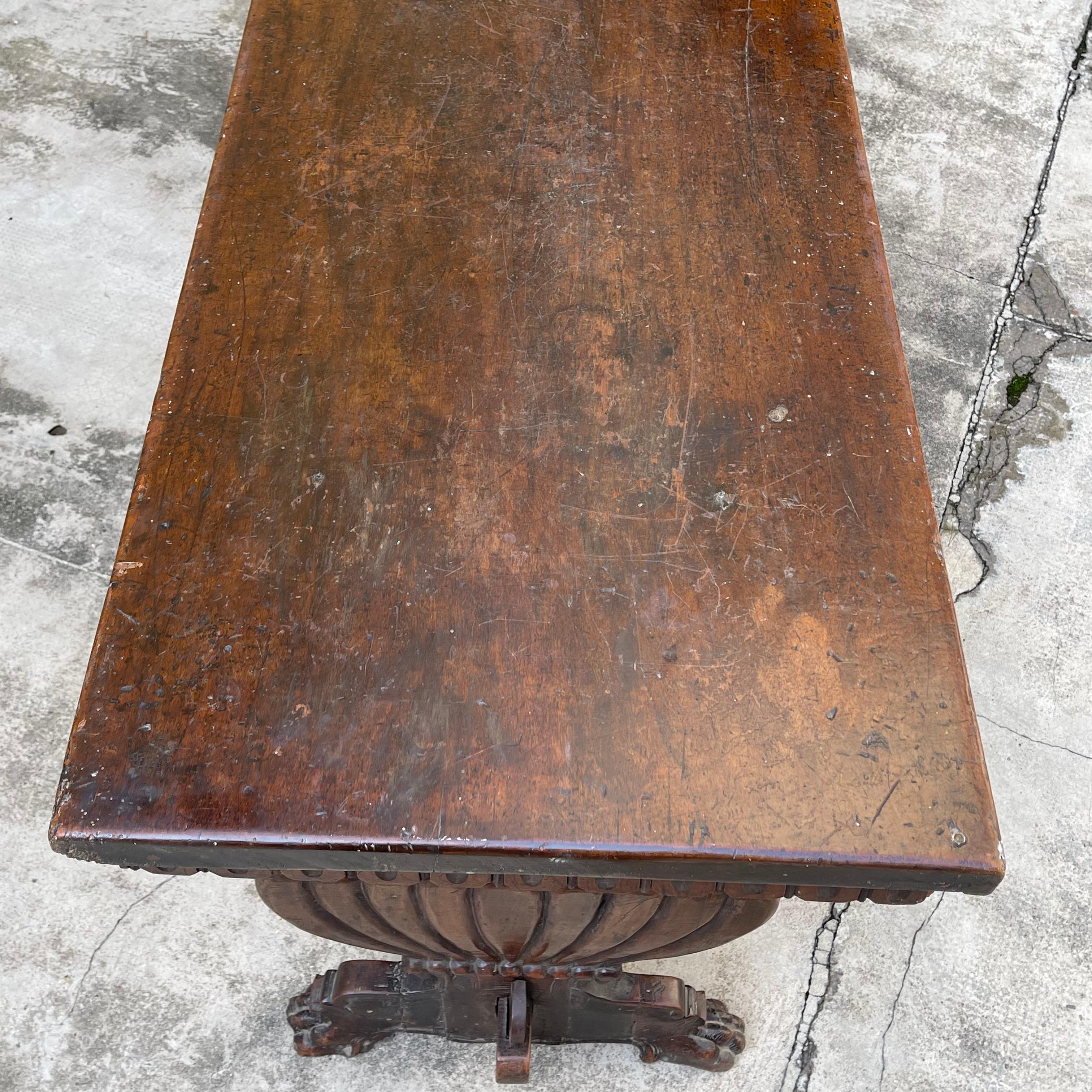 Italian Large Monastery Table in Solid Walnut, 1700s