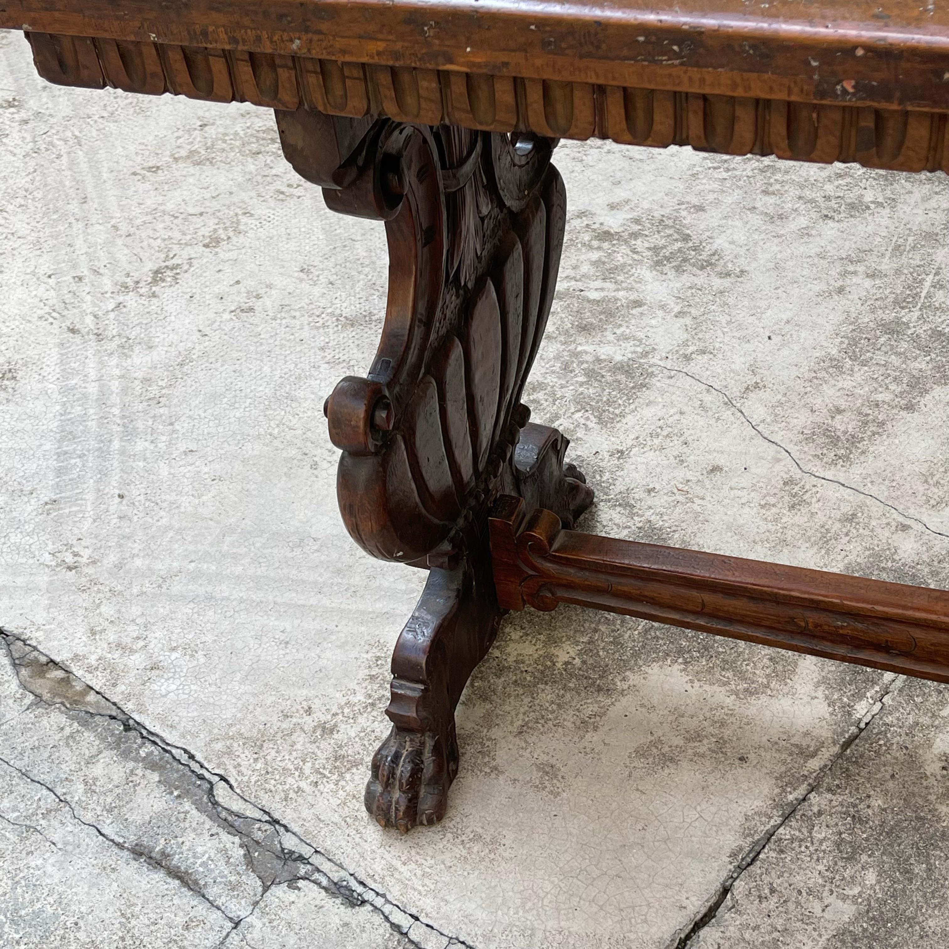 Large Monastery Table in Solid Walnut, 1700s 1