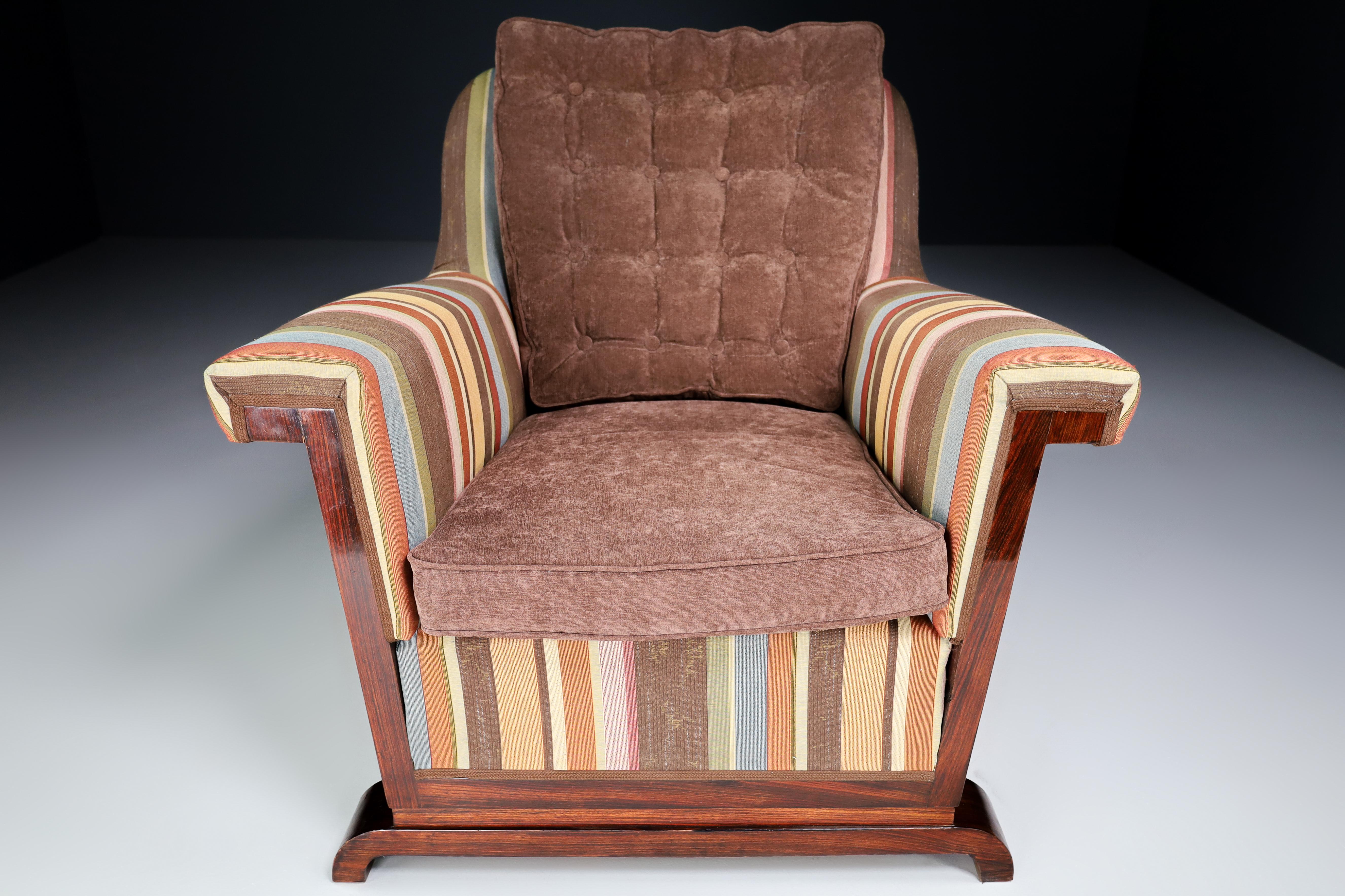 Large Monumental Art Deco Armchair in Walnut and Re-Upholstered Fabric, France For Sale 3