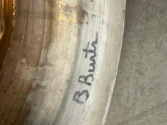 Gran urna monumental de Studio Pottery firmada por Benjamin Burts