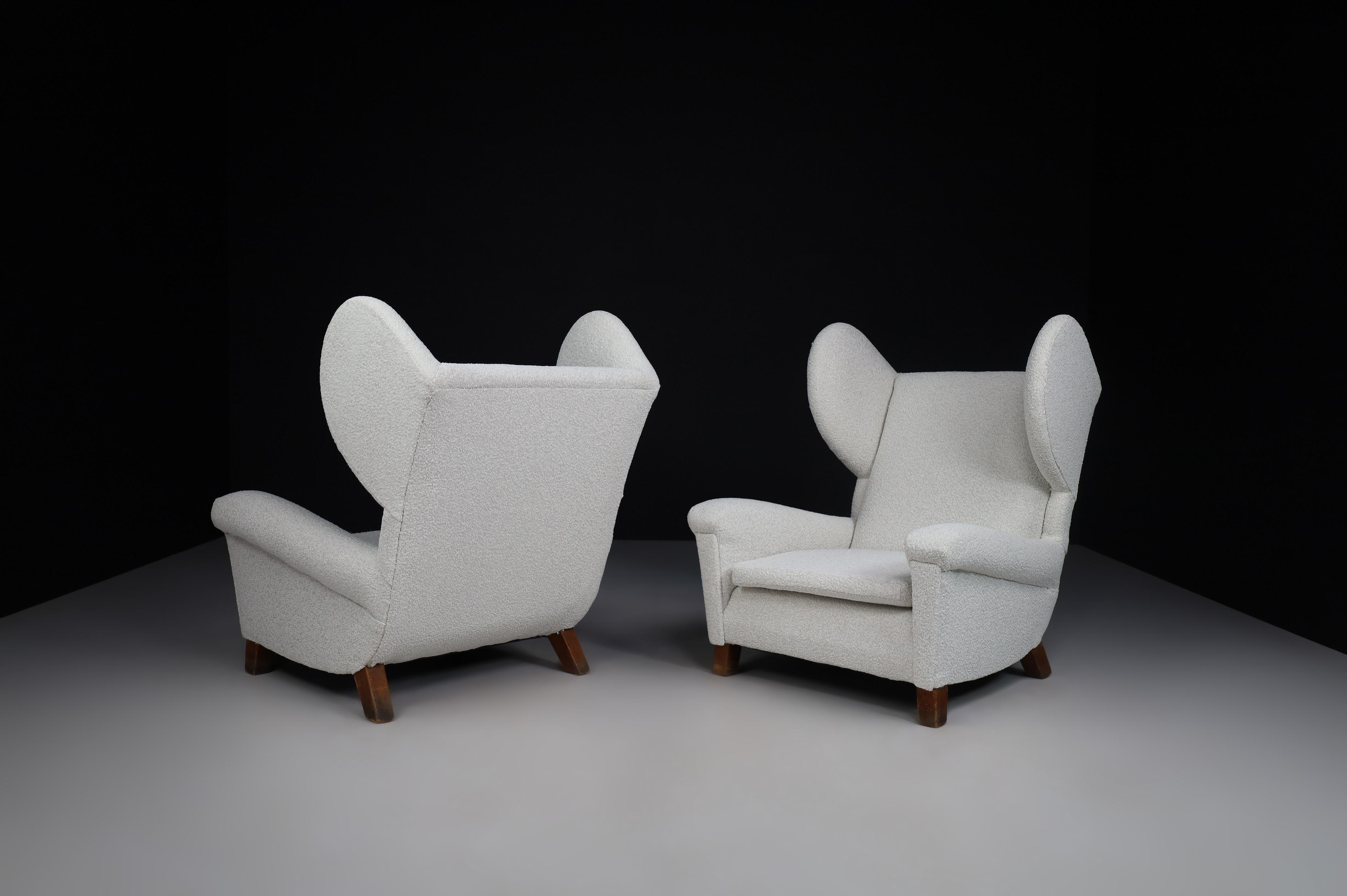 Large Monumental Midcentury Wingback Armchairs in Re-upholstered Bouclé Fabric For Sale 2