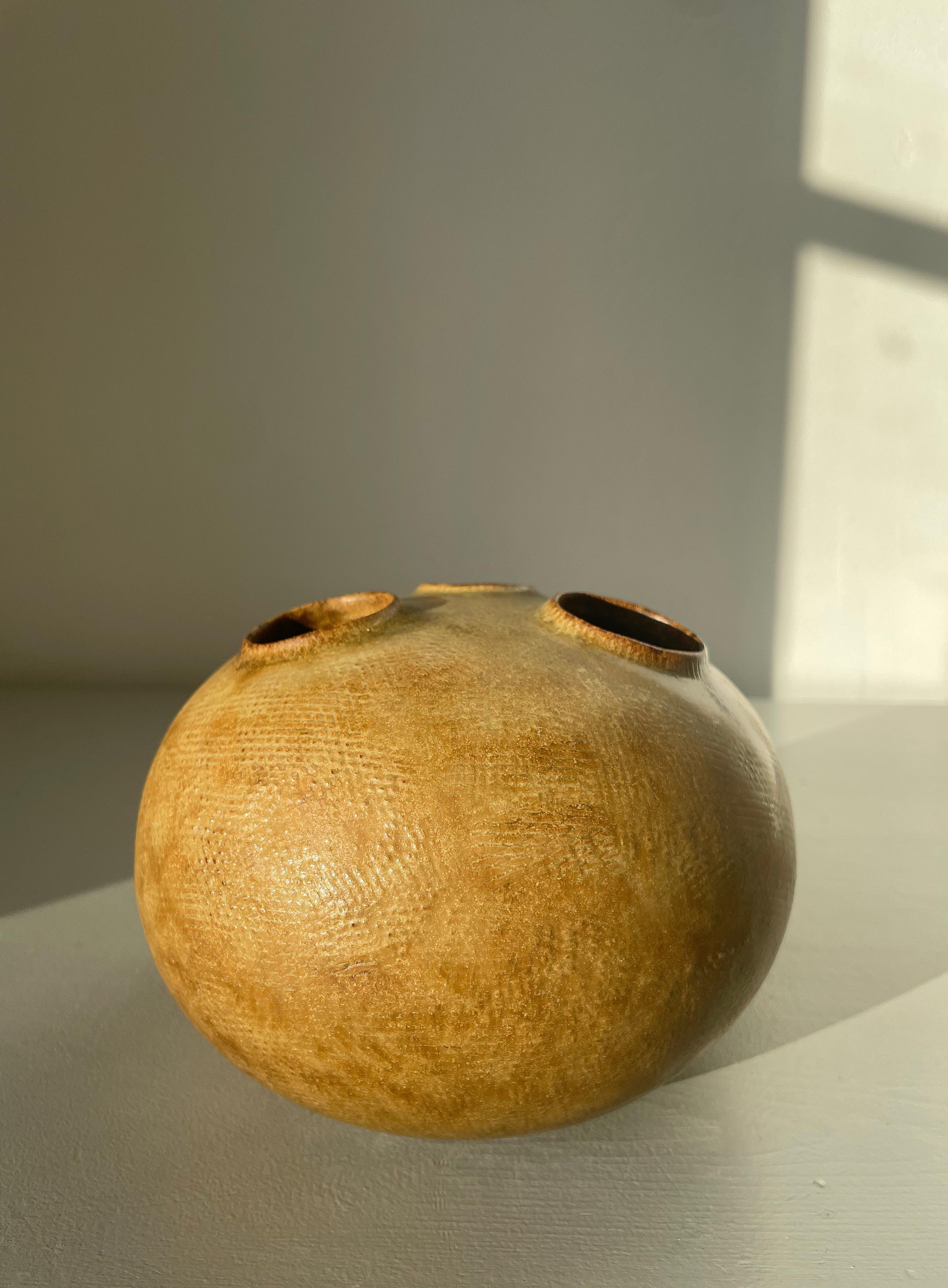 Hand-Crafted Large Moonfrog Sculptural Organic Modern Vase, Knabstrup, 1972 For Sale