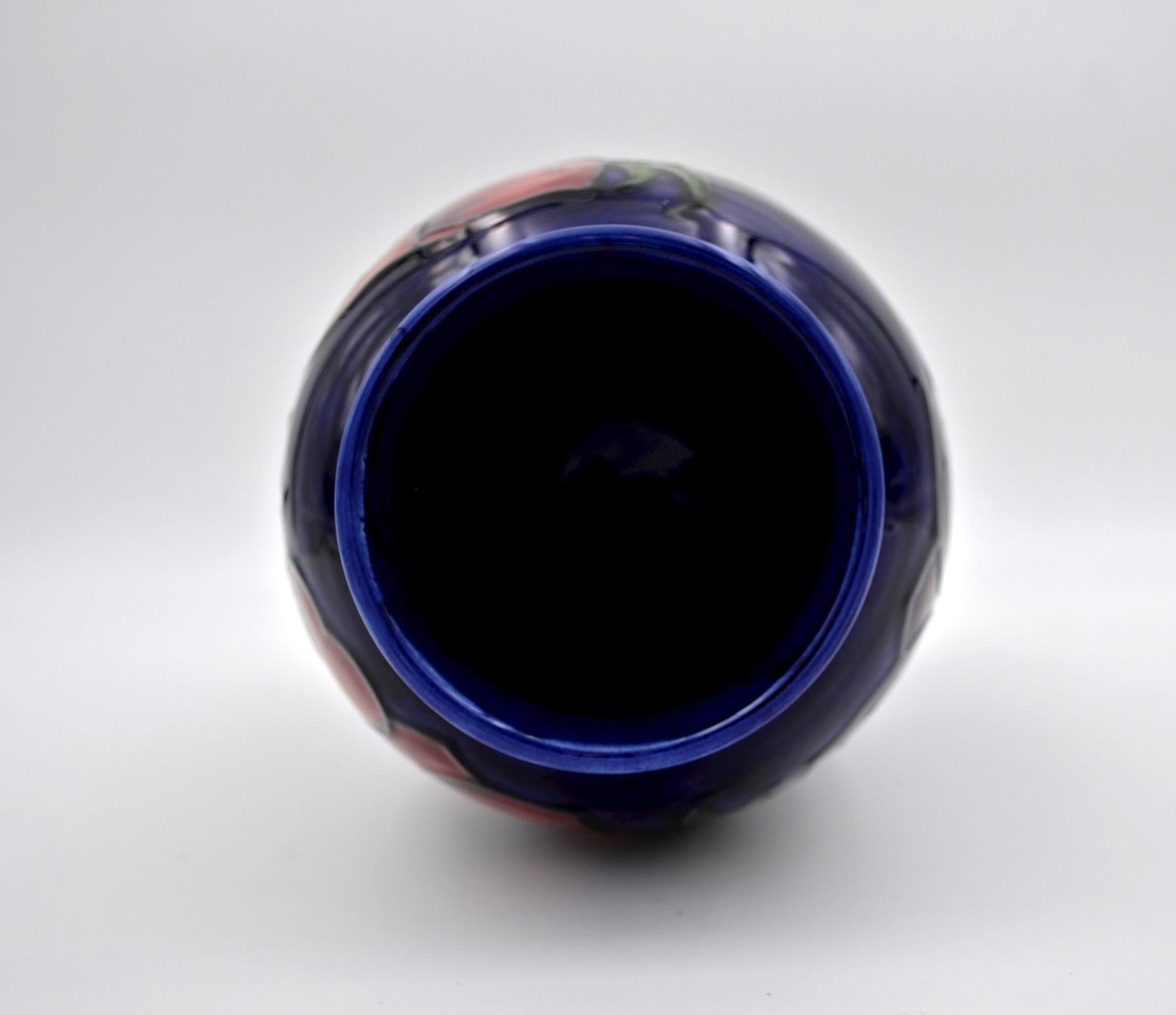 English Large Moorcroft Art Pottery Vase in the Anemone Pattern, Made in England