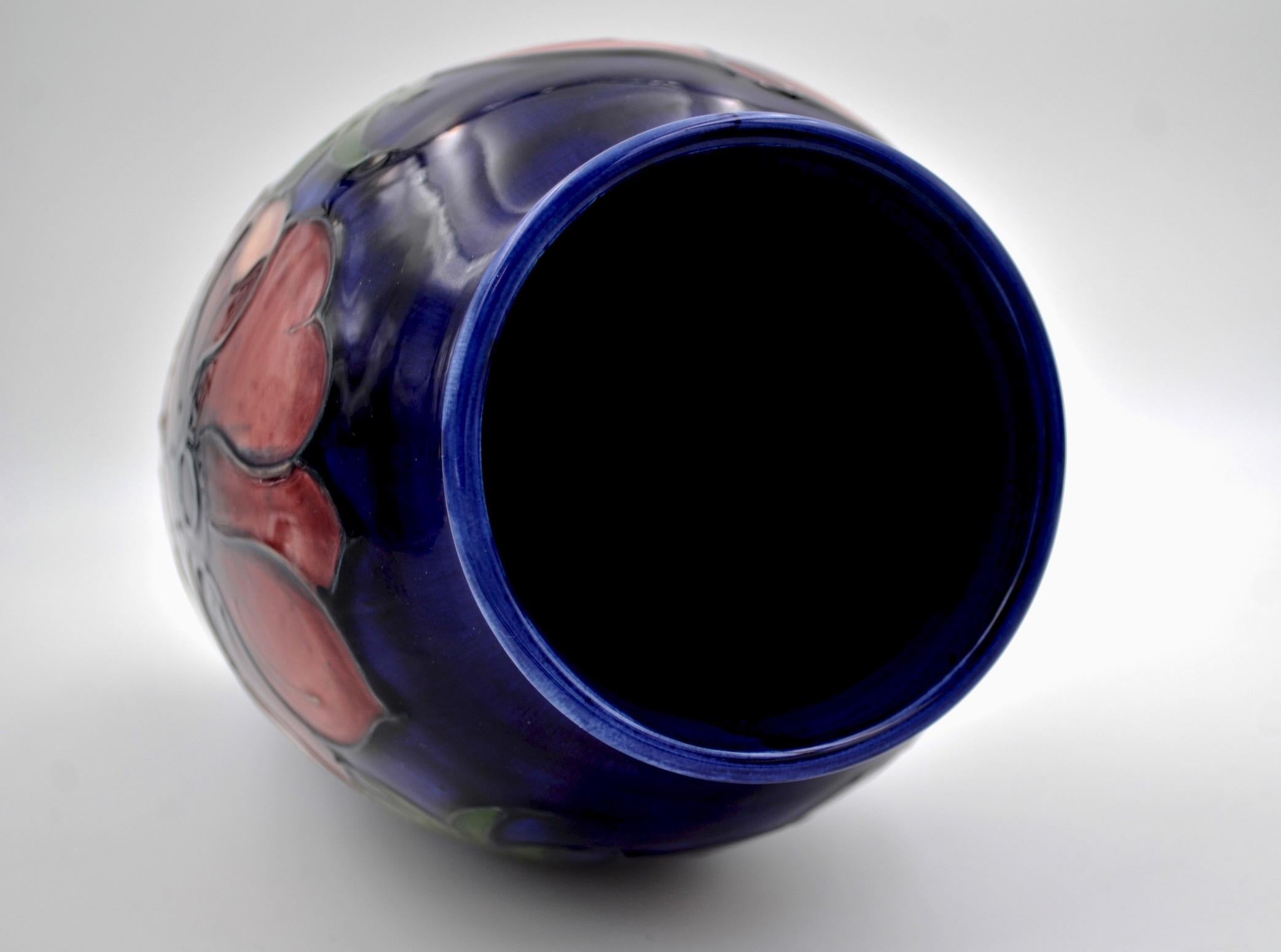 Glazed Large Moorcroft Art Pottery Vase in the Anemone Pattern, Made in England