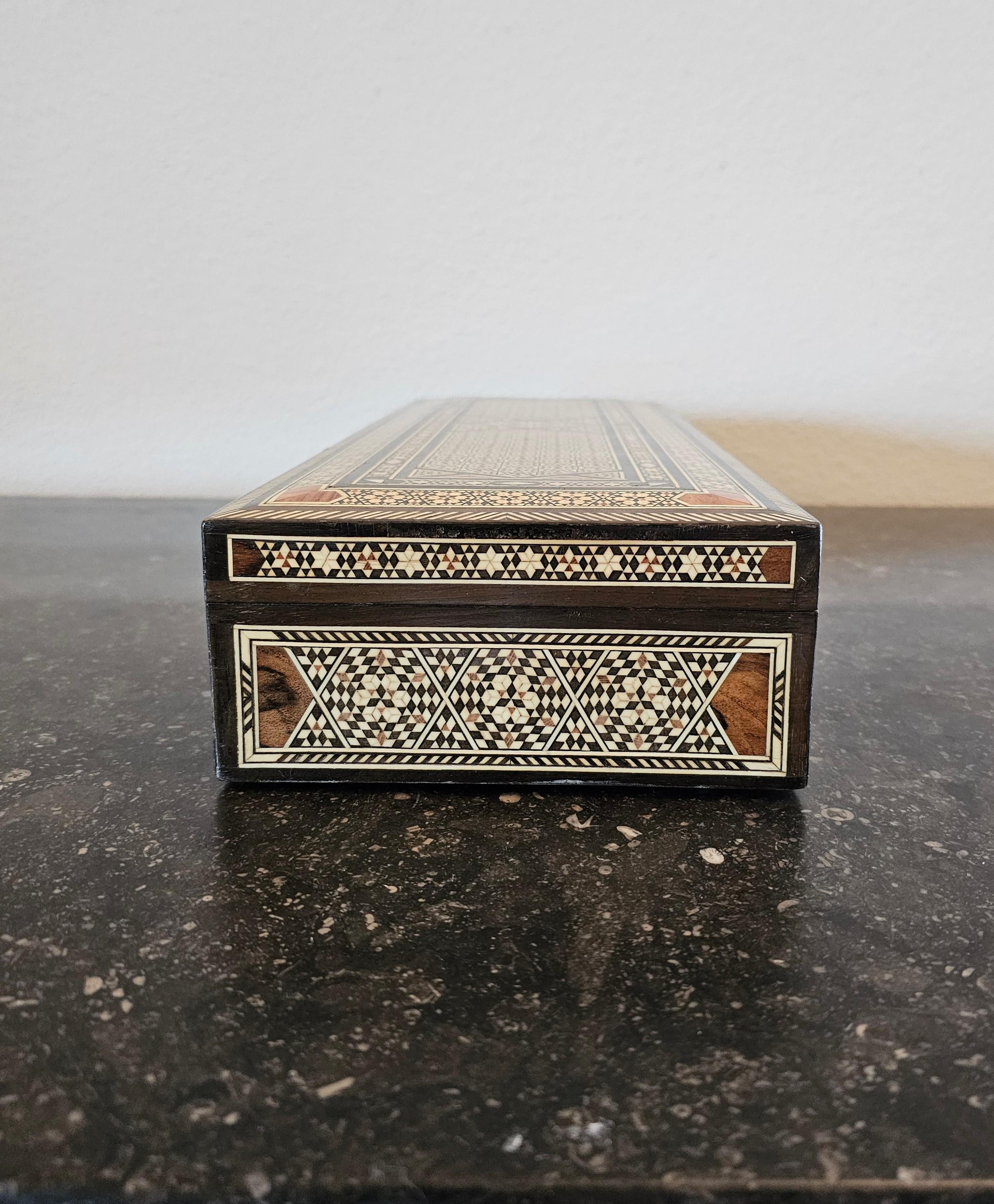 Large Moorish Arabesque Inlaid Table Box  For Sale 4