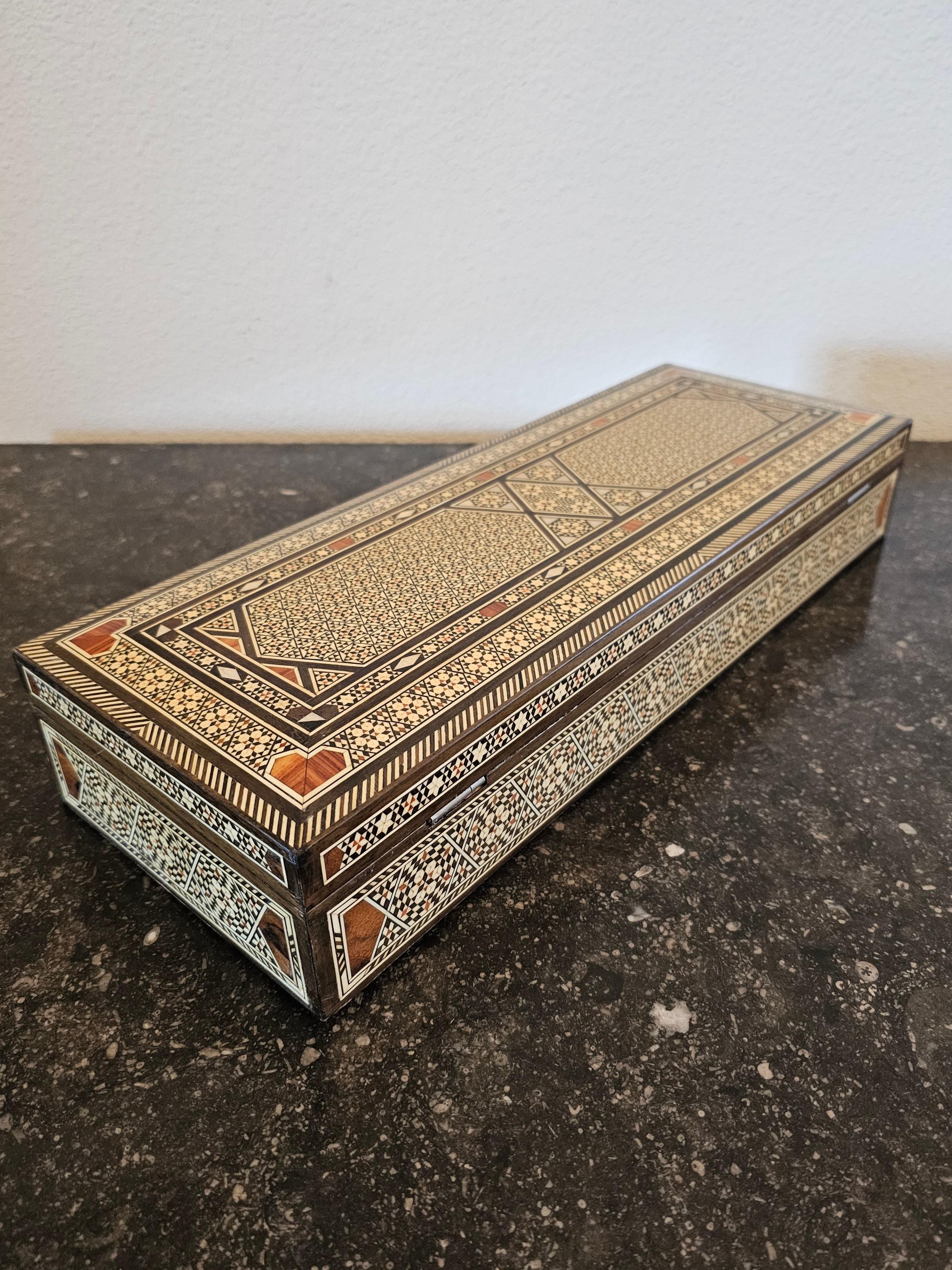 Large Moorish Arabesque Inlaid Table Box  For Sale 11