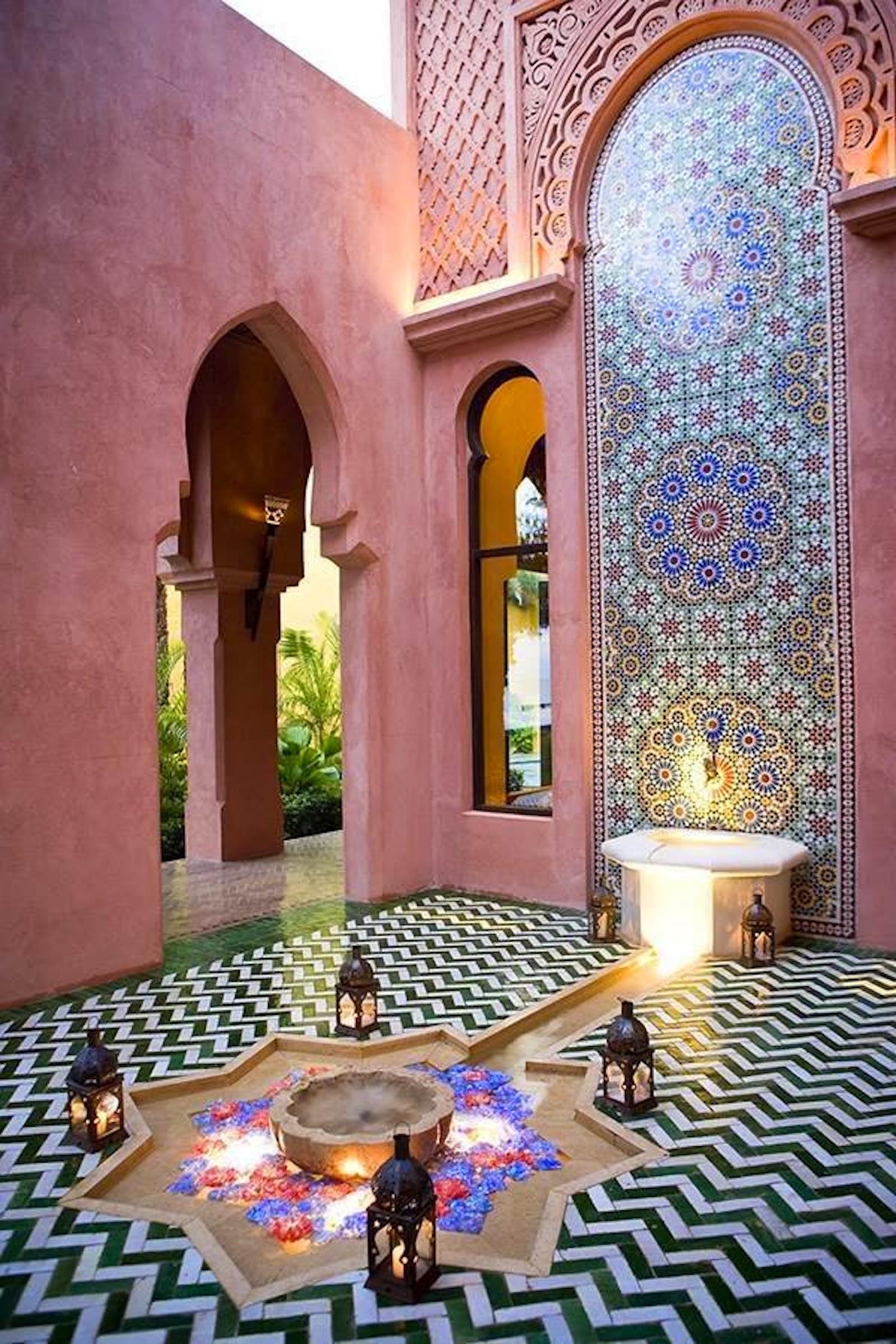 Marokkanische quadratische Kerzenlaterne aus Zinn und klarem Glas im Angebot 11