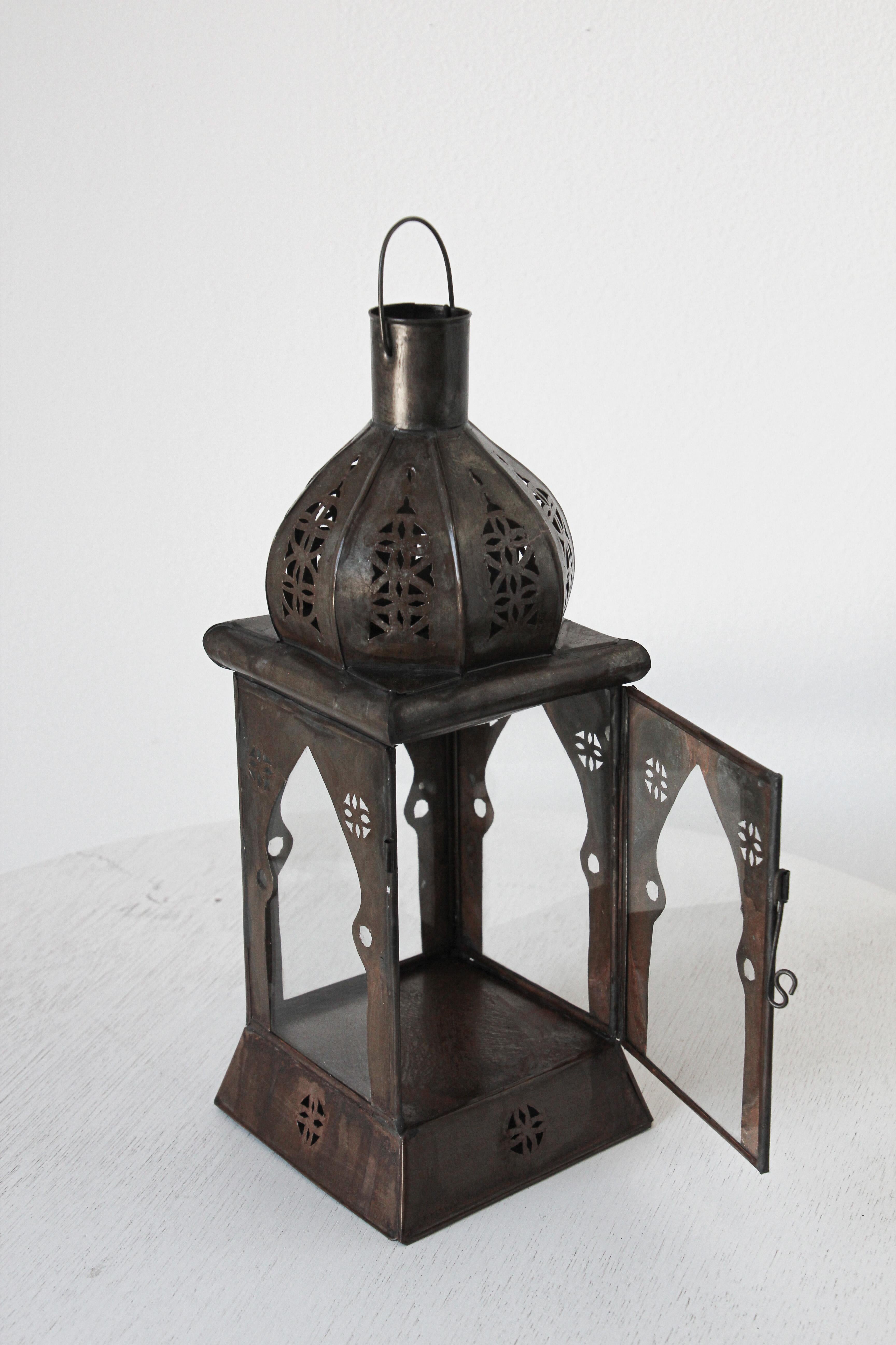 Moroccan Square Tole and Clear Glass Candle Lantern For Sale 1
