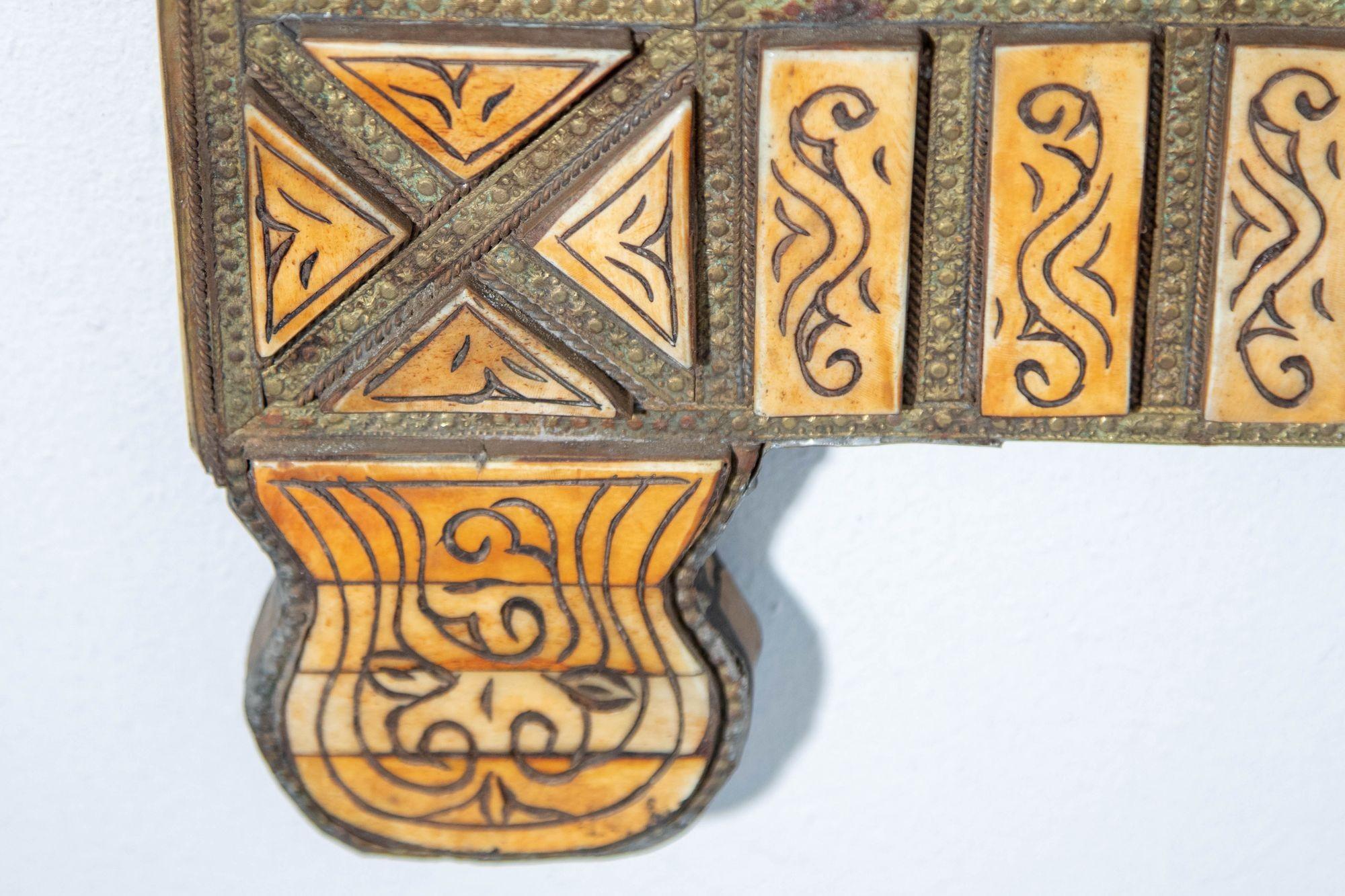 Large Moroccan Arched Mirror Bone Amber Inlaid For Sale 4
