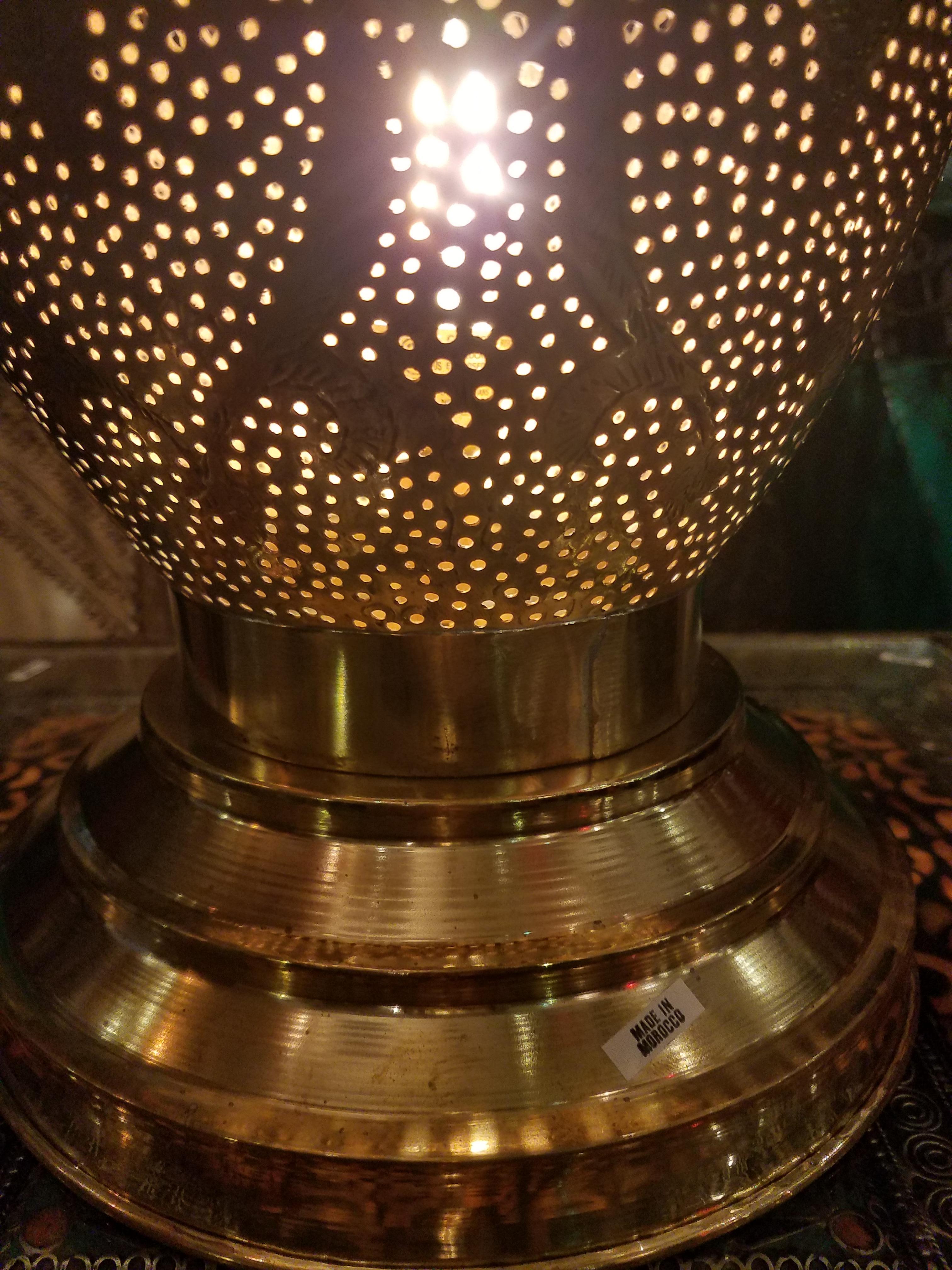 Large Moroccan Copper Table Lamp or Lantern, Egg Shape In New Condition In Orlando, FL