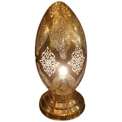 Grande lampe de bureau ou lanterne marocaine en cuivre, en forme d'œuf