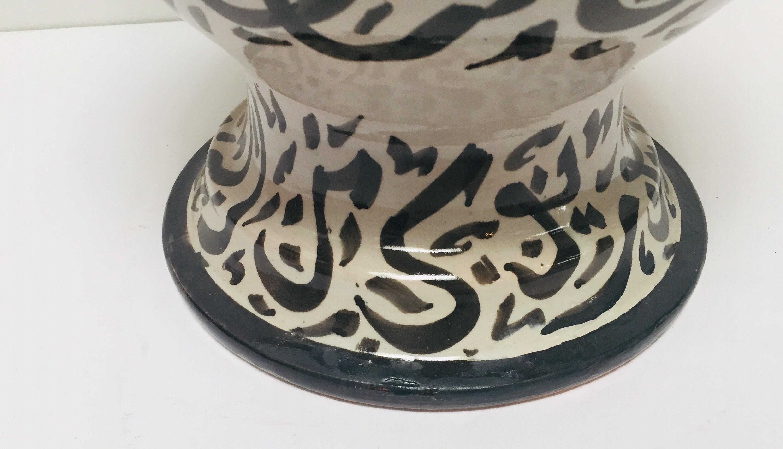 Large Moorish Glazed Ceramic Vase with Arabic Calligraphy Black Writing Fez For Sale 6
