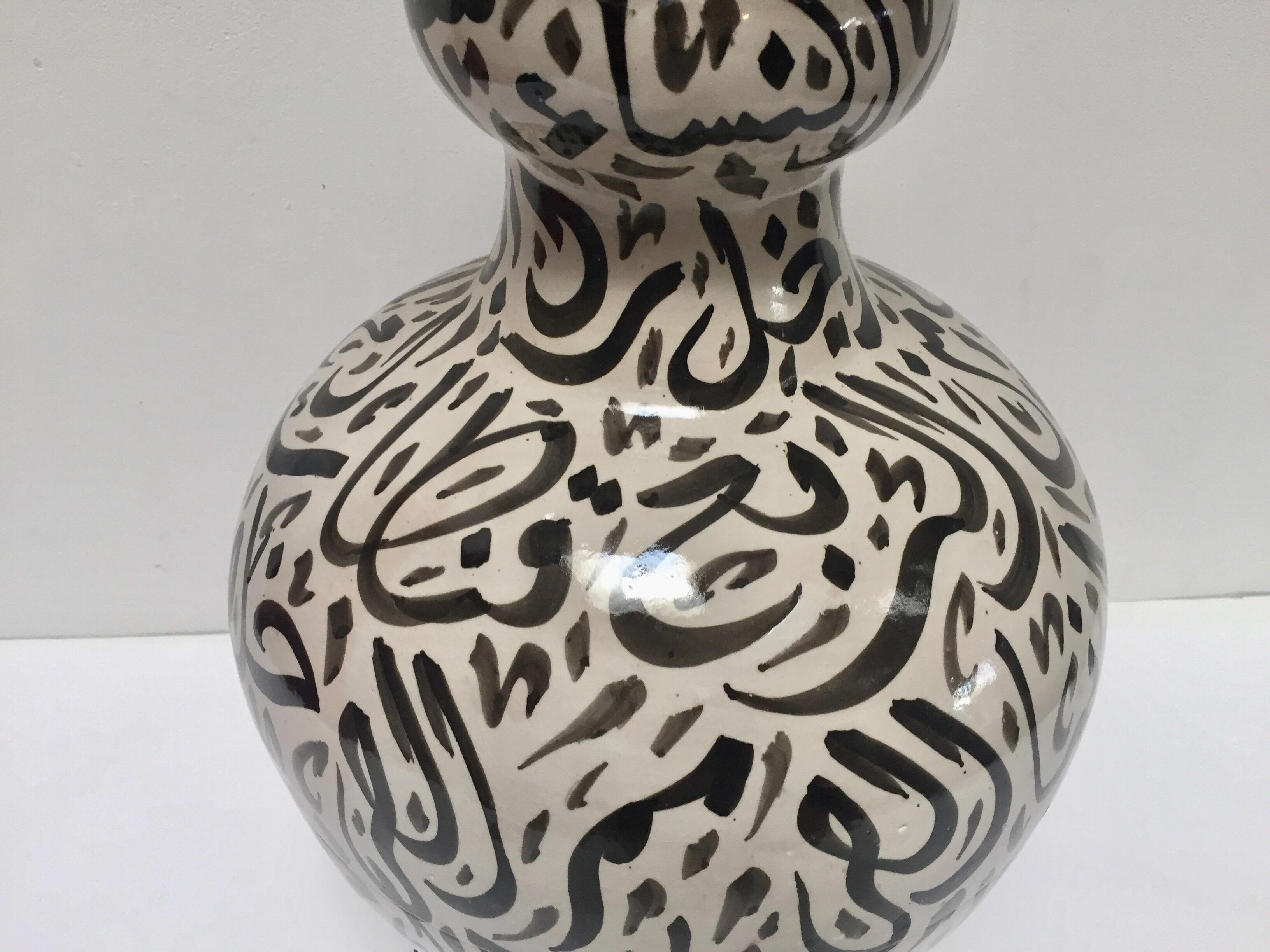 Hand-Crafted Large Moorish Glazed Ceramic Vase with Arabic Calligraphy Black Writing Fez For Sale
