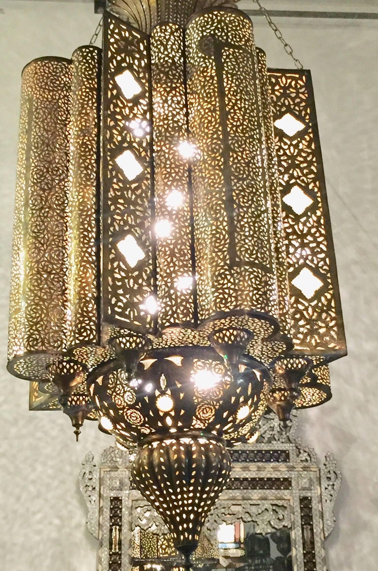 Large Moroccan Moorish Alhambra Brass Chandelier at 1stDibs large moroccan chandelier