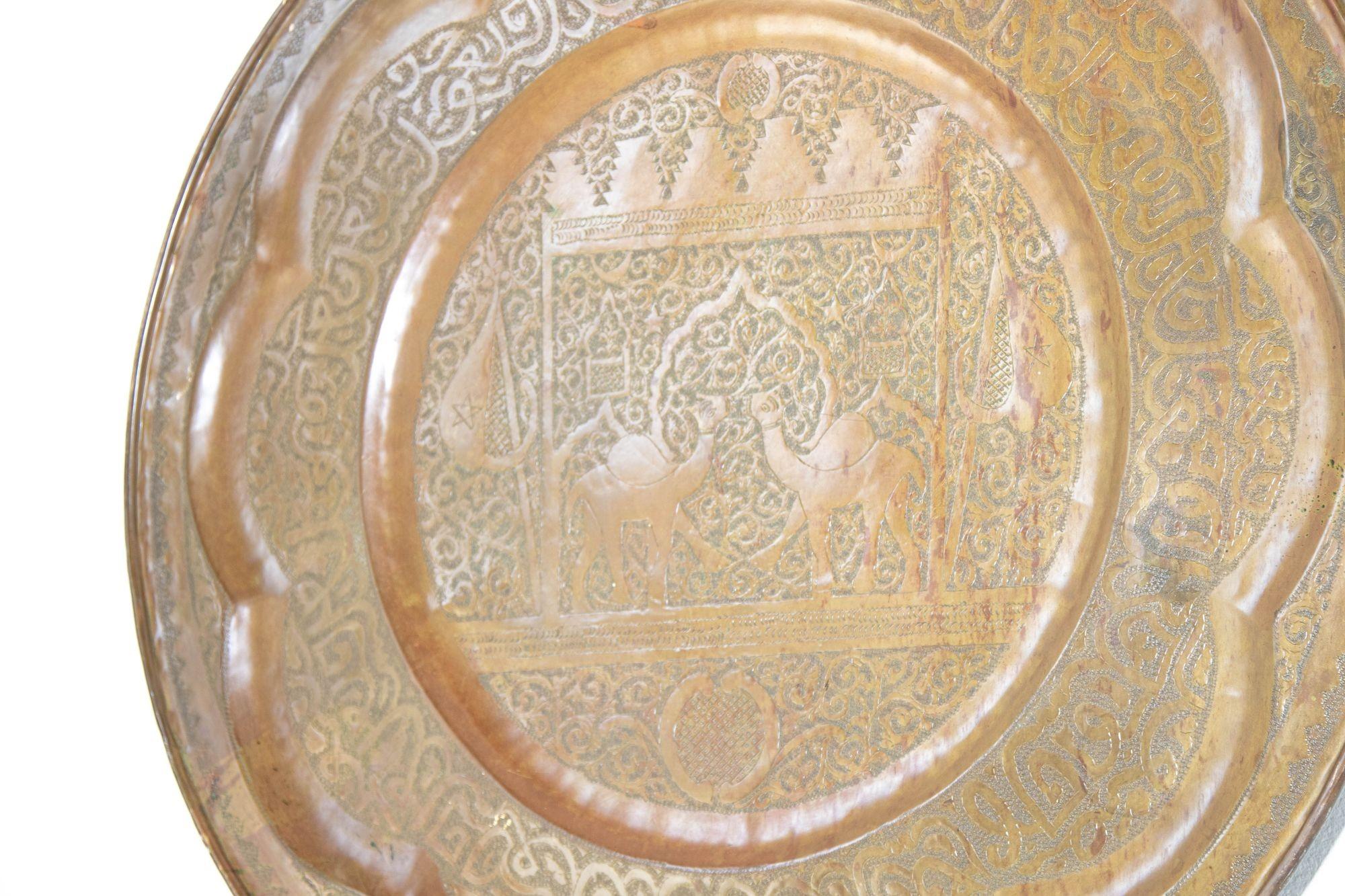 Large Moroccan Round Brass Tray Wall Decor, circa 1950s For Sale 1
