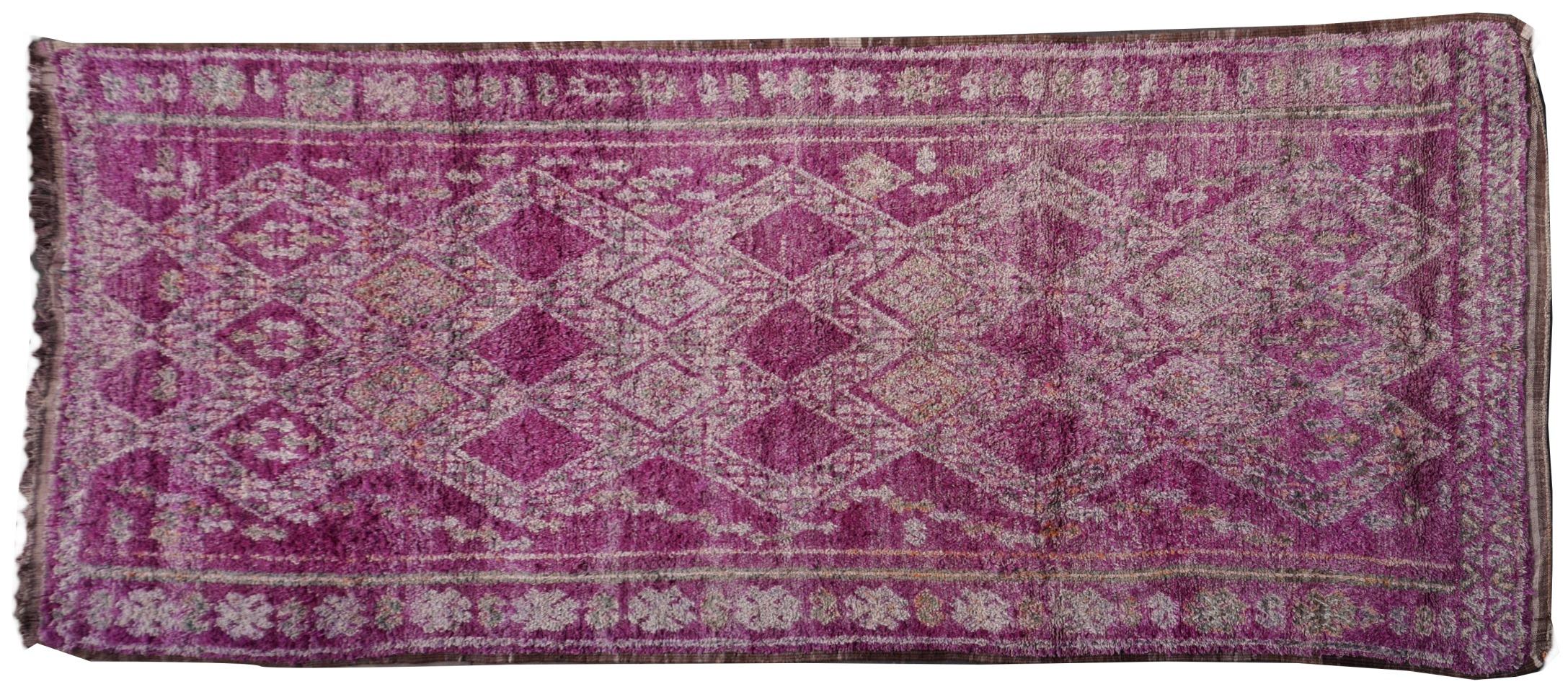 Tribal Tapis Beni MGuild très grand tapis berbère marocain vintage semi-ancien en vente