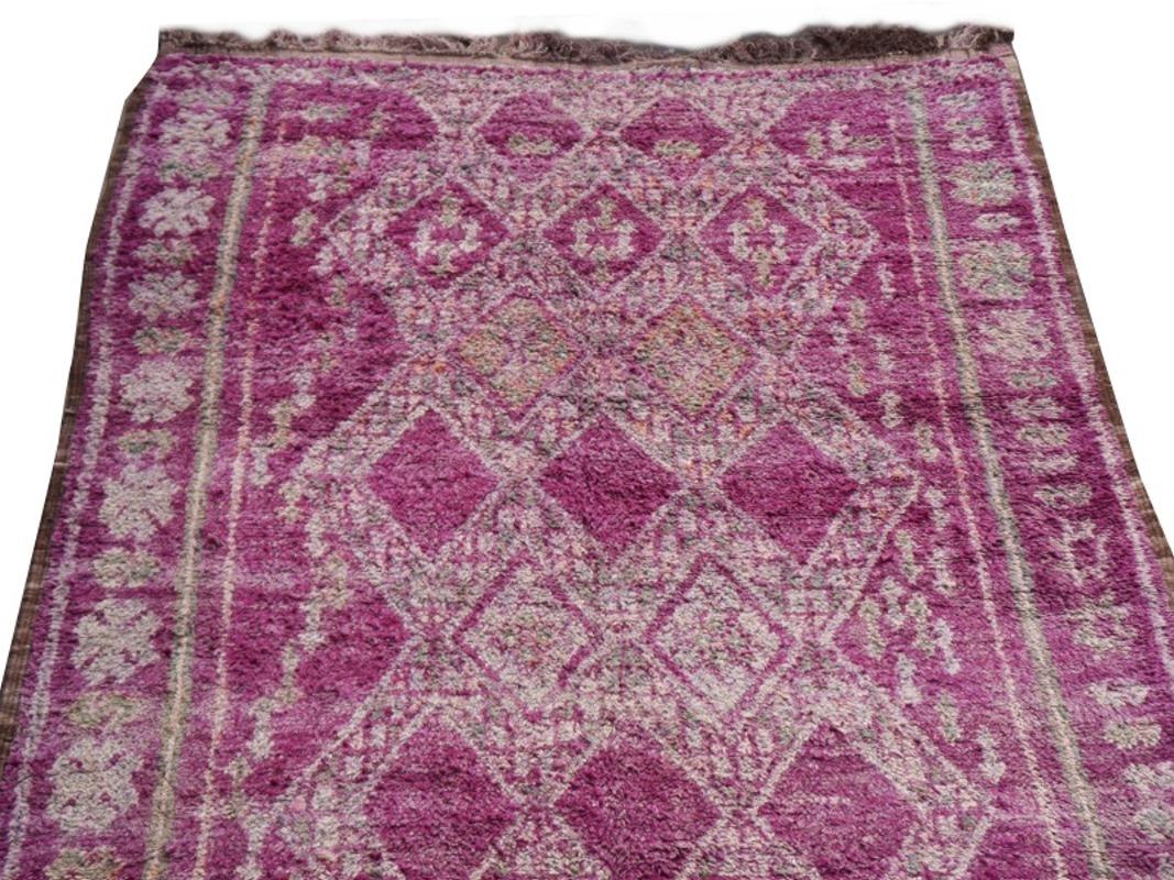 Large Moroccan Vintage Rug Abstract Design Berber Lilac Gray Teal North African In Good Condition For Sale In Lohr, Bavaria, DE