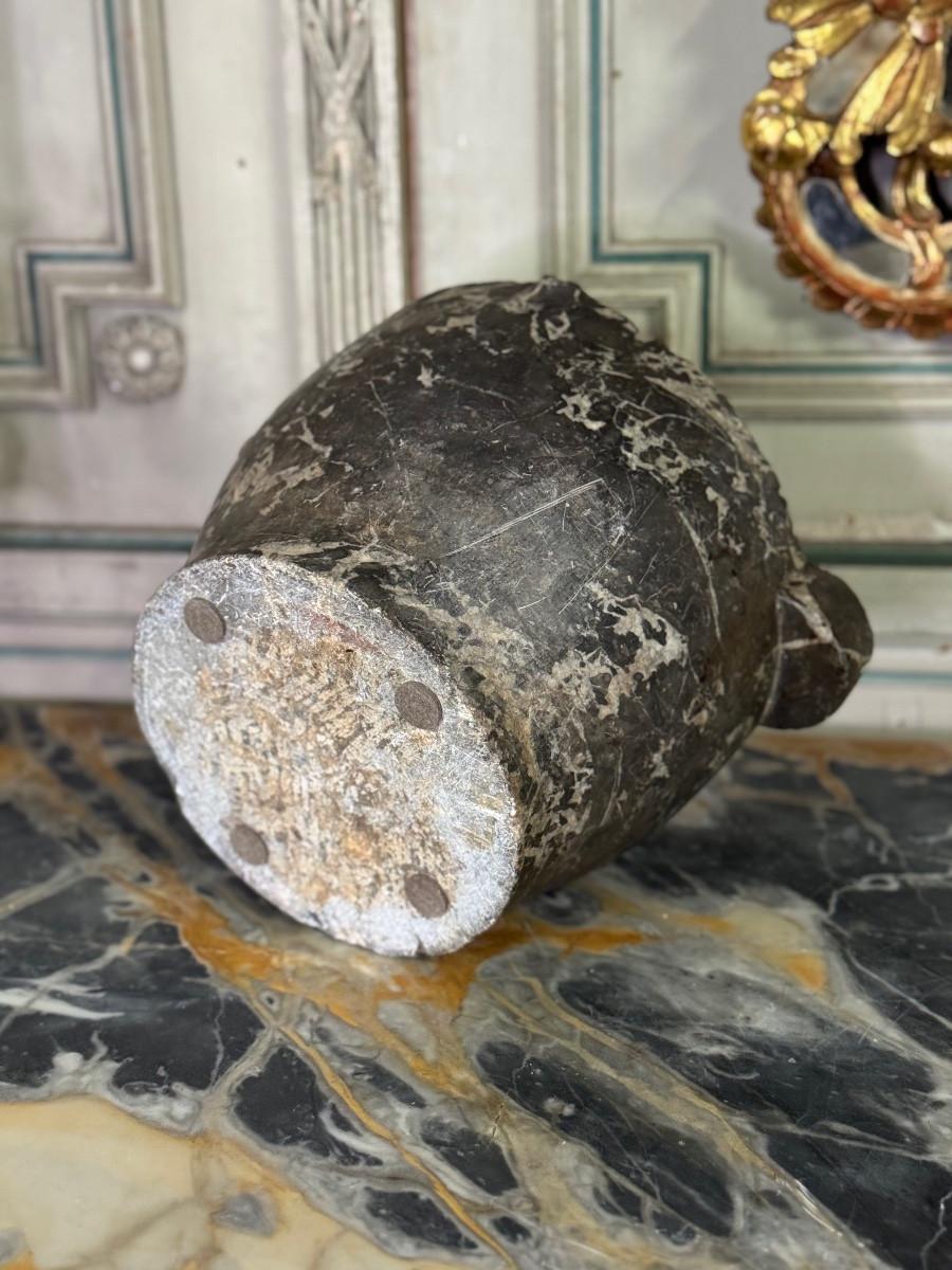 Large mortar in Saint Anne grey marble, 19th century For Sale 2