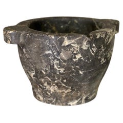Large mortar in Saint Anne grey marble, 19th century