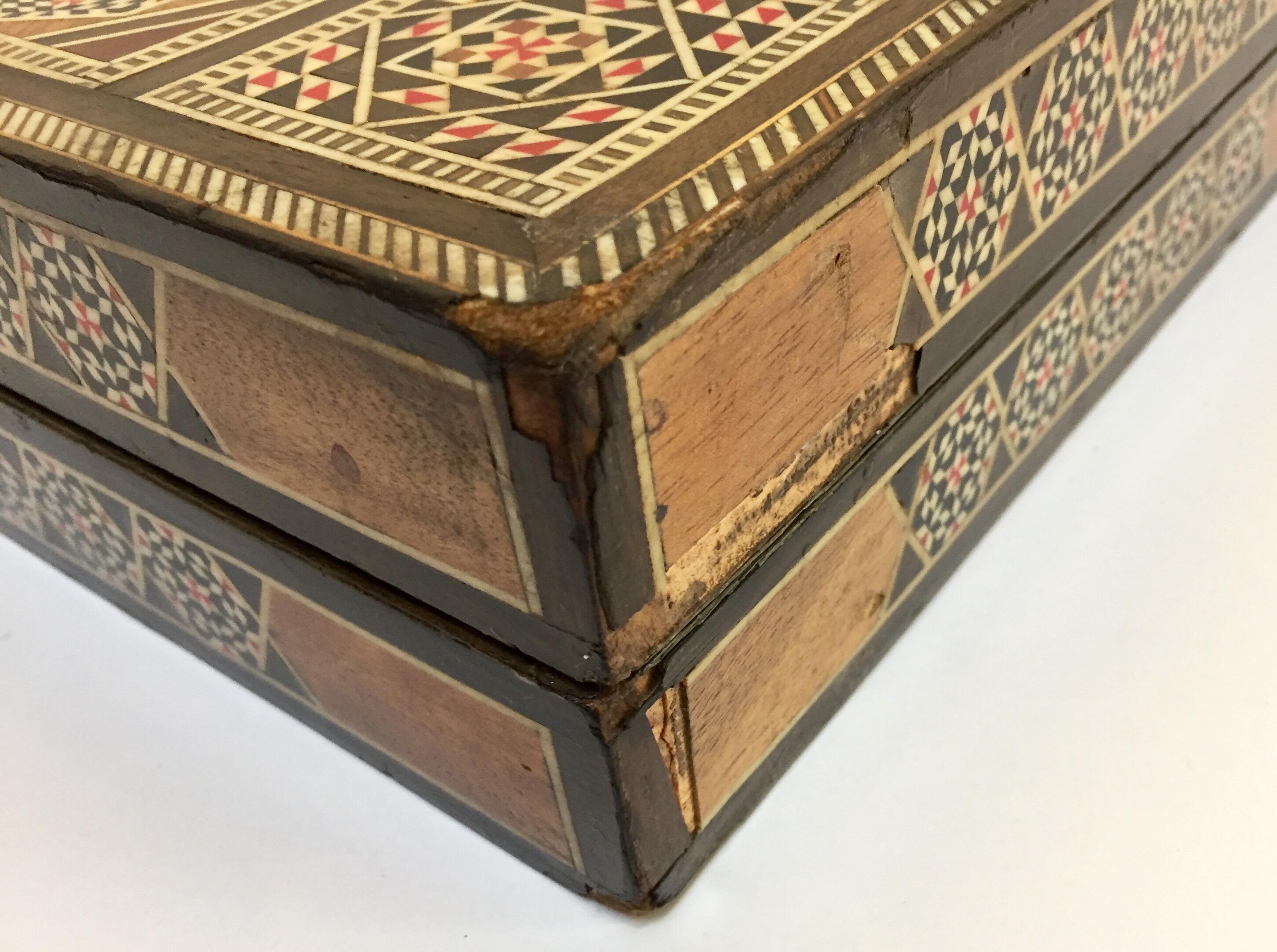 Large Mosaic Syrian Backgammon and Chess Wooden Inlaid Marquetry Box Game 5