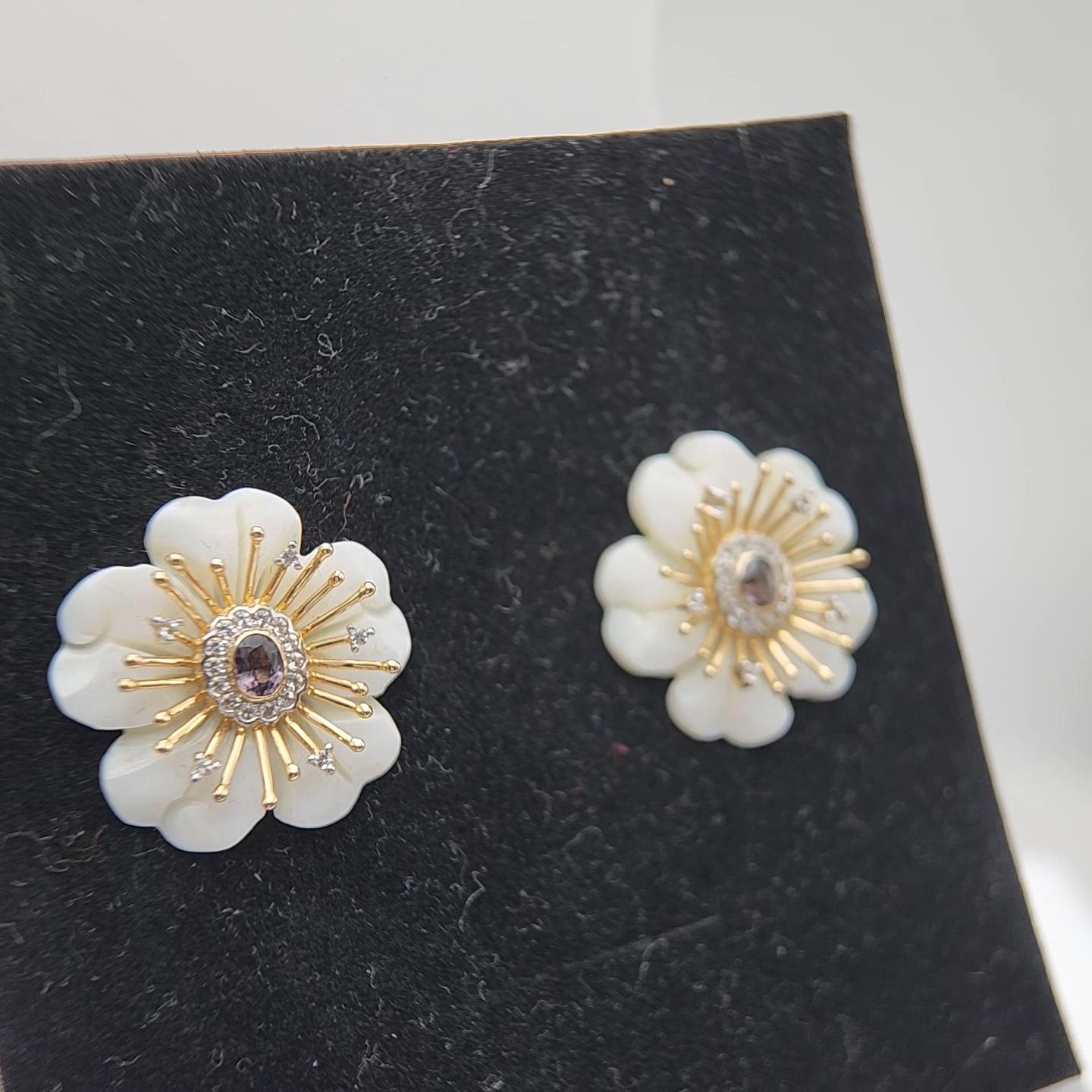 Large Mother of Pearl Earring with Spinel and White Sapphire in 14K Yellow Gold For Sale 5