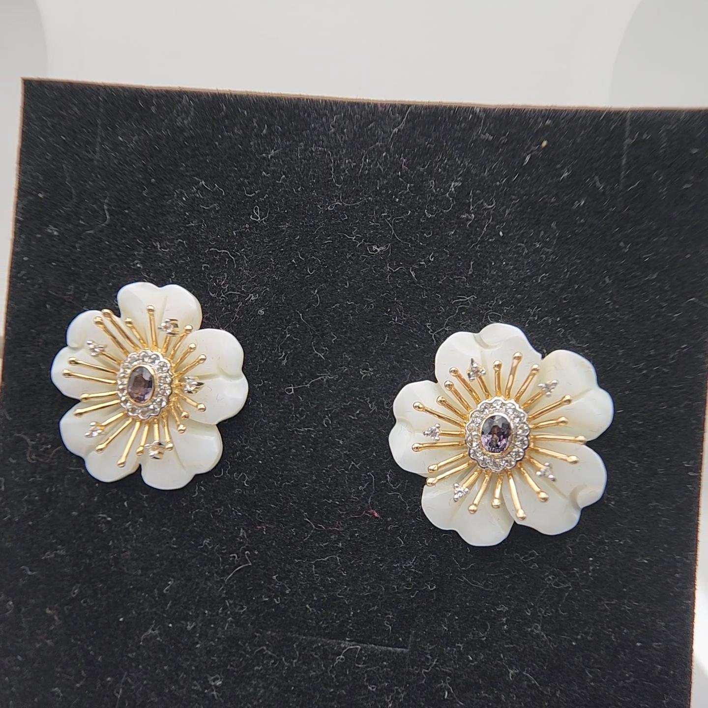 Large Mother of Pearl Earring with Spinel and White Sapphire in 14K Yellow Gold In New Condition For Sale In Brooklyn, NY