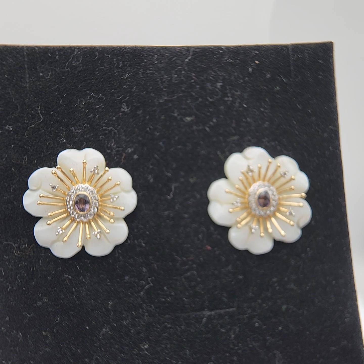 Large Mother of Pearl Earring with Spinel and White Sapphire in 14K Yellow Gold For Sale 1