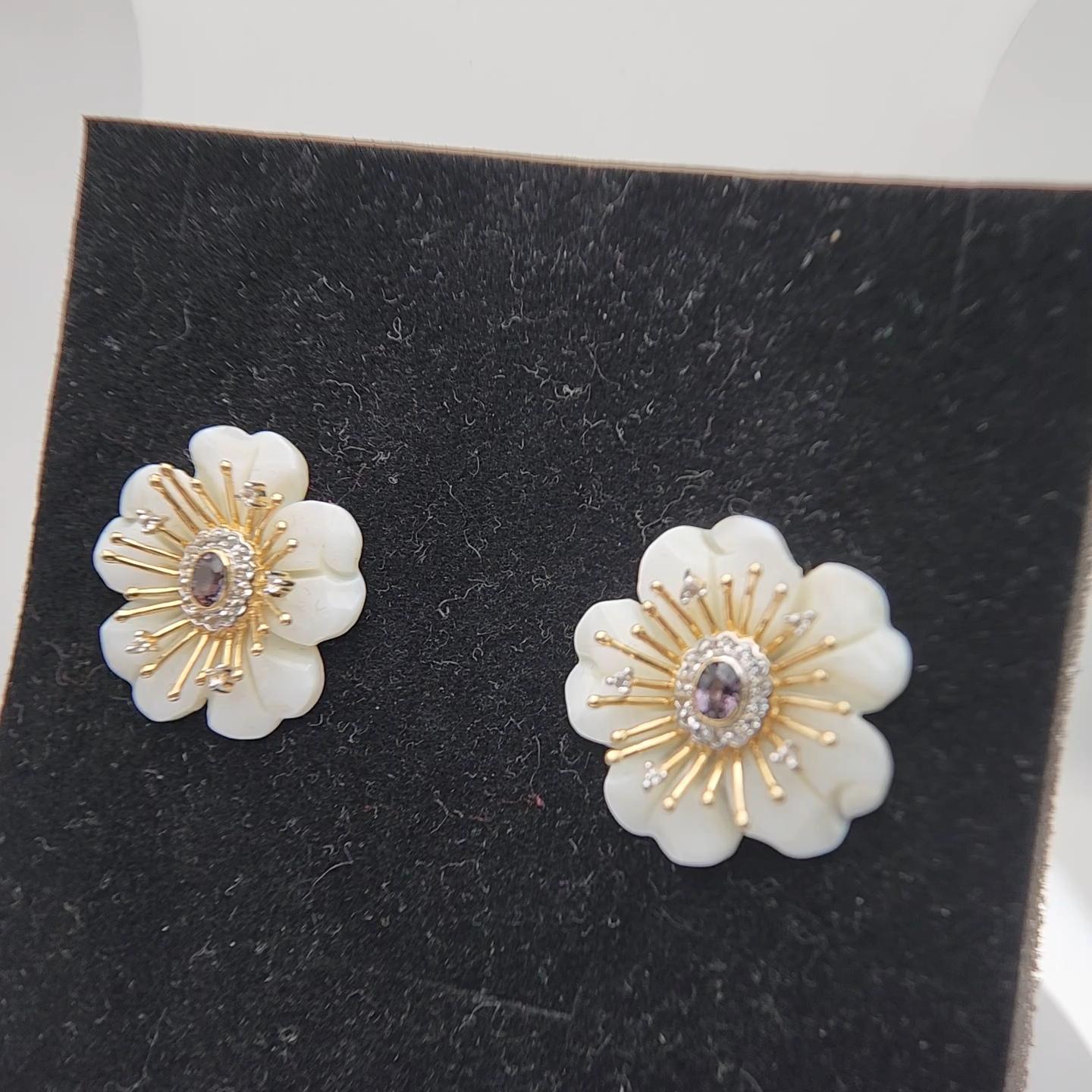 Large Mother of Pearl Earring with Spinel and White Sapphire in 14K Yellow Gold For Sale 3