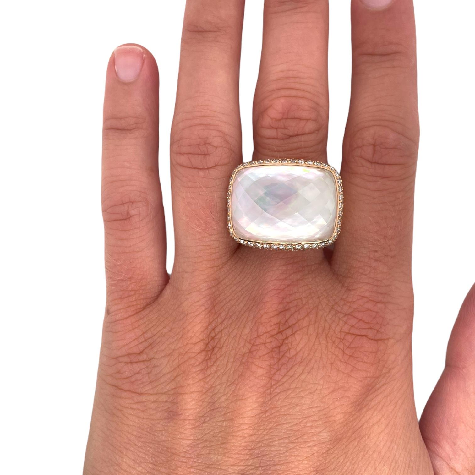 Large Mother of Pearl & Quartz Cocktail Ring in 18k Yellow Gold In New Condition In New York, NY