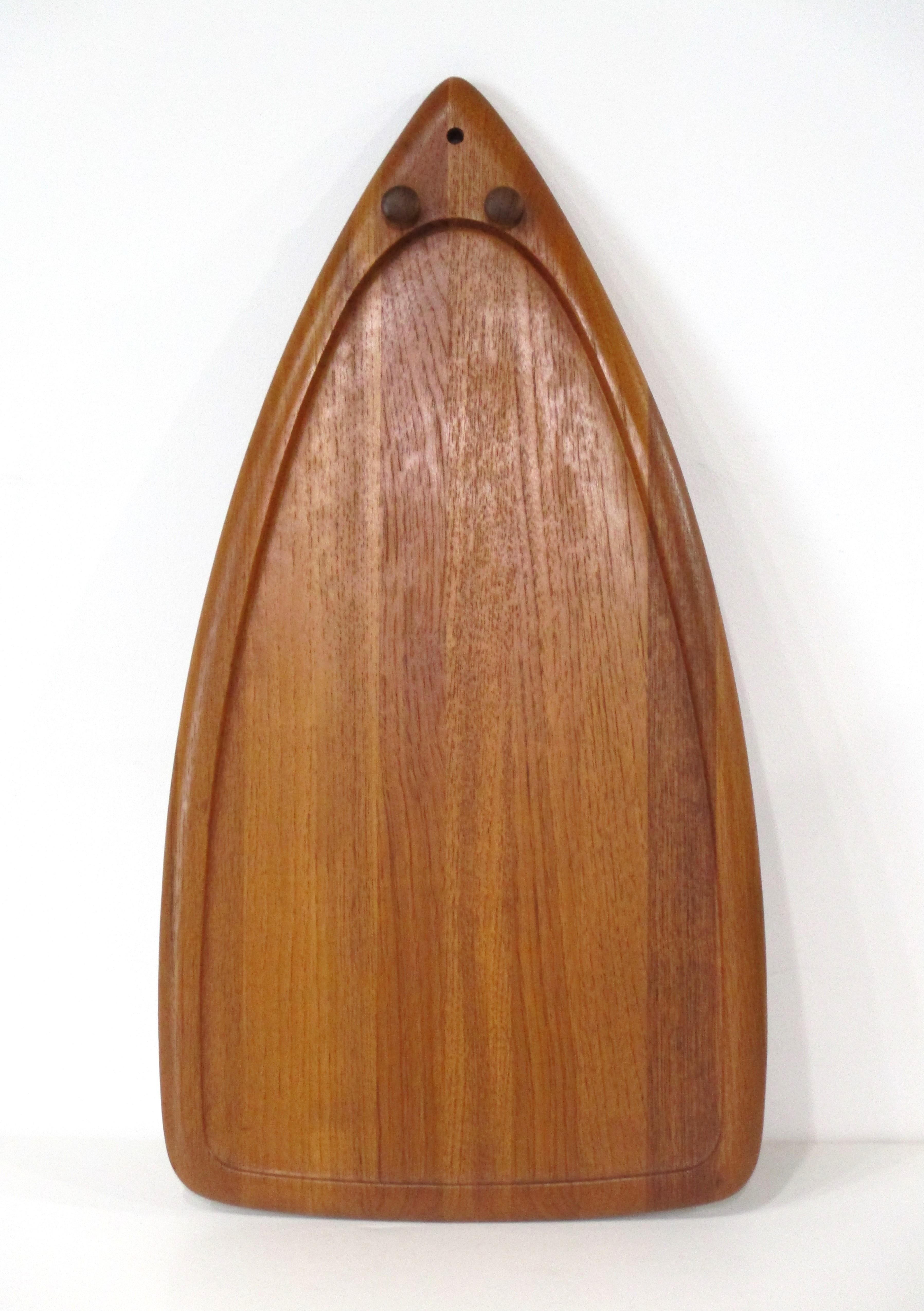 Large Mouse Teak Charcuterie Serving Board by Digsmed Denmark For Sale 2