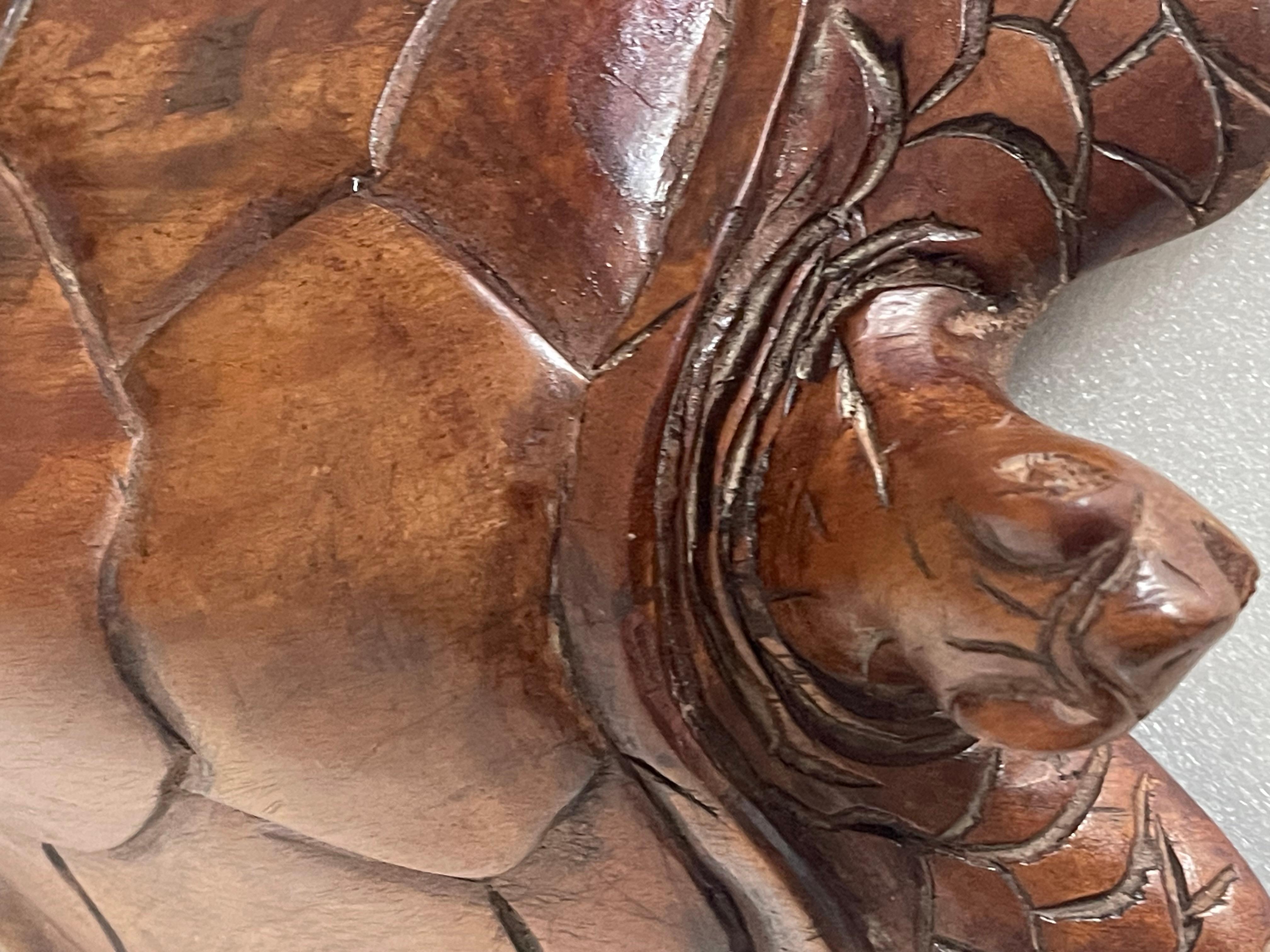 Americano Mid 20 th c Handcarved Turtle Sculpture in vendita