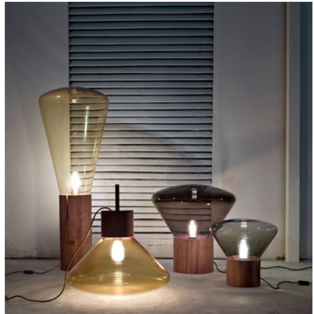 Grand lampadaire / lampe de bureau Muffins 02 en bois naturel et verre gris soufflé pour Brokis en vente 1