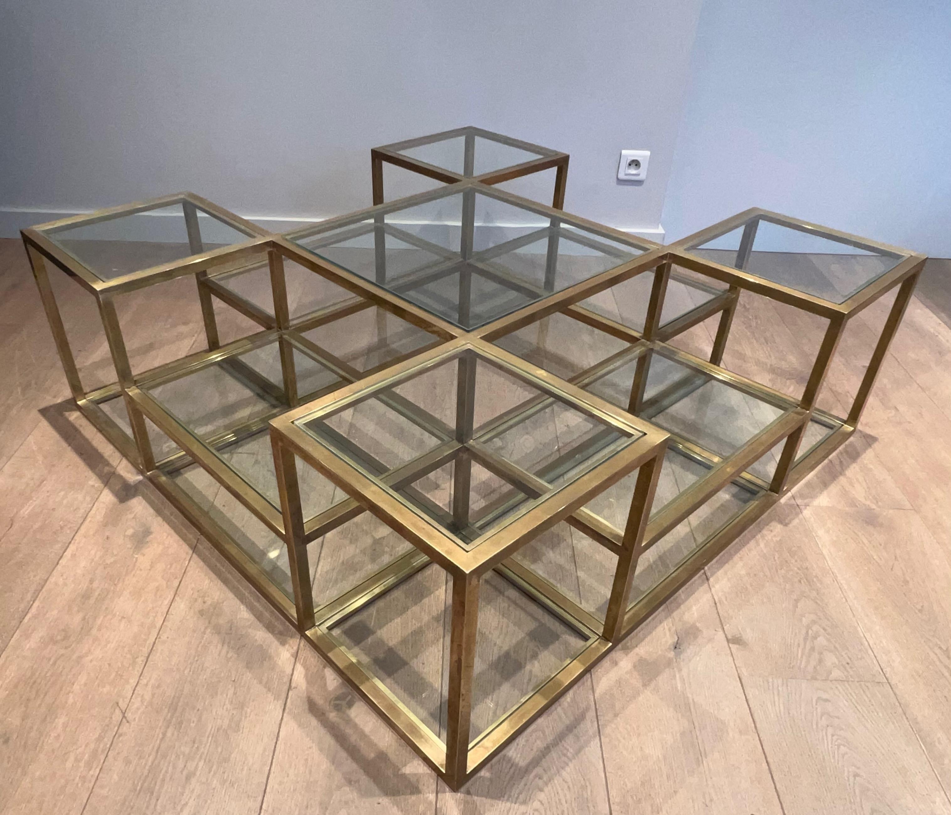 Grande table basse en laiton à plusieurs niveaux. Travail français. Circa 1970 en vente 10