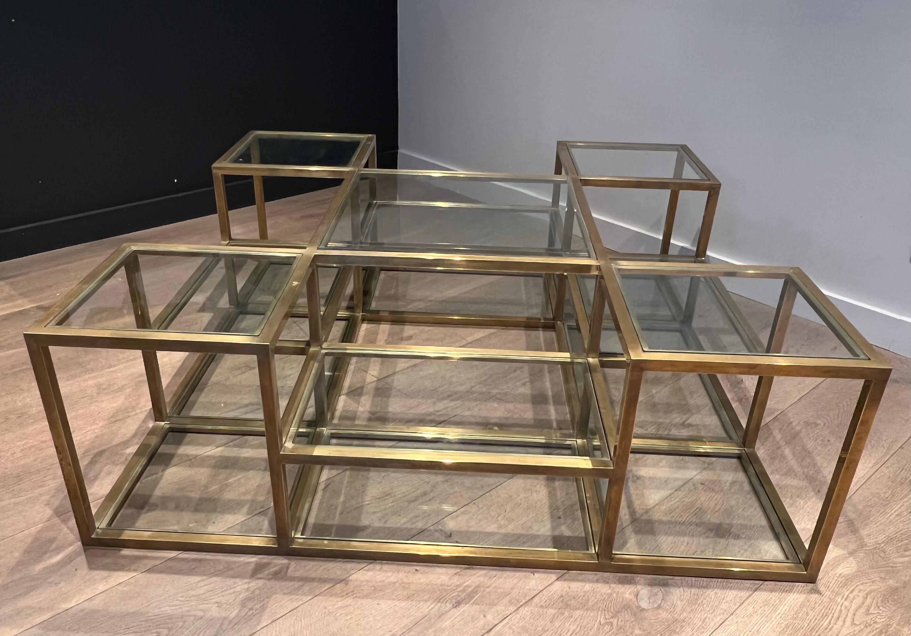 Grande table basse en laiton à plusieurs niveaux. Travail français. Circa 1970 en vente 12
